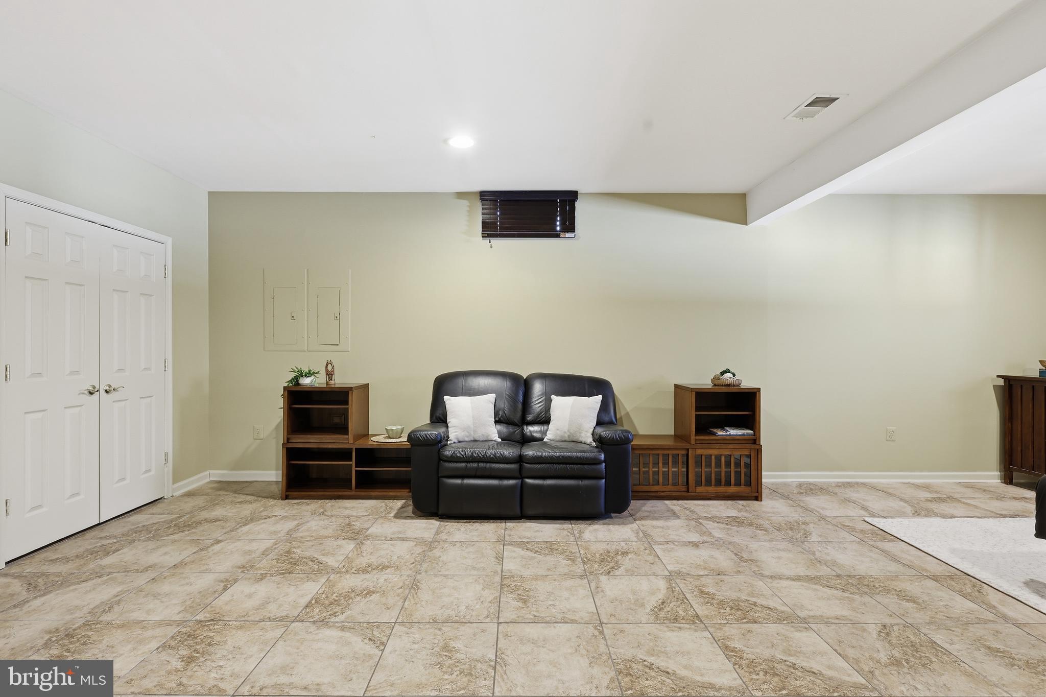 ESTATES AT BREYERTON - Residential