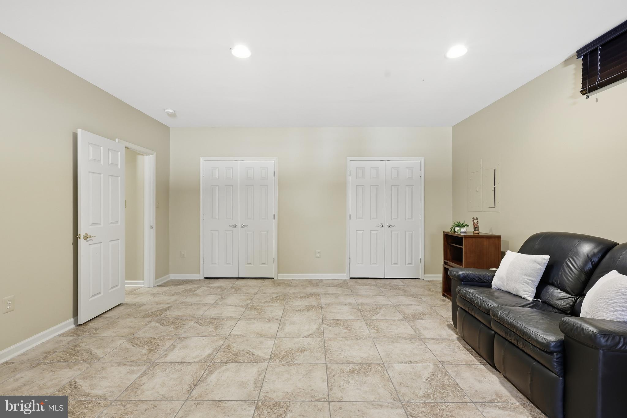 ESTATES AT BREYERTON - Residential