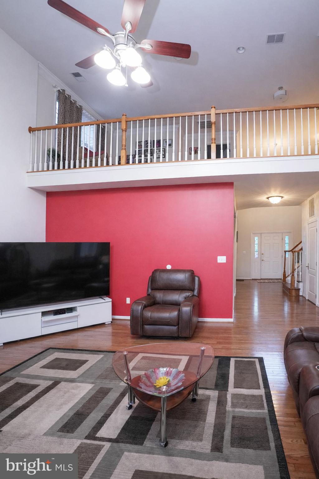 SOUTH RIDING - Residential