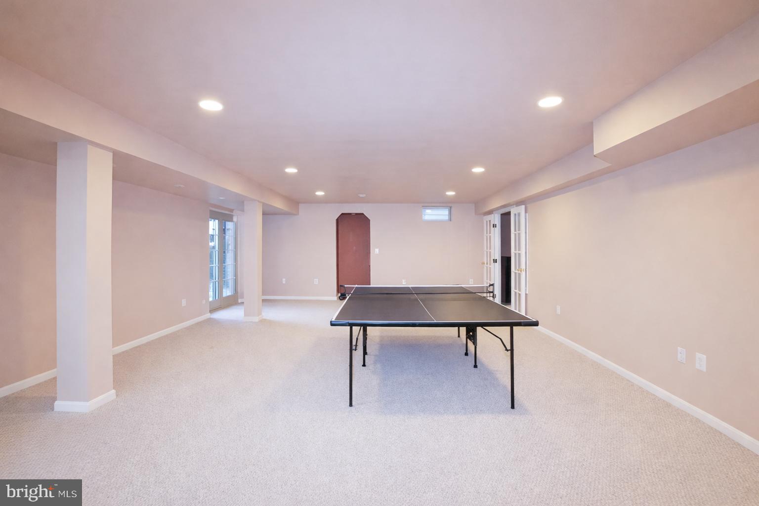 SOUTH RIDING - Residential