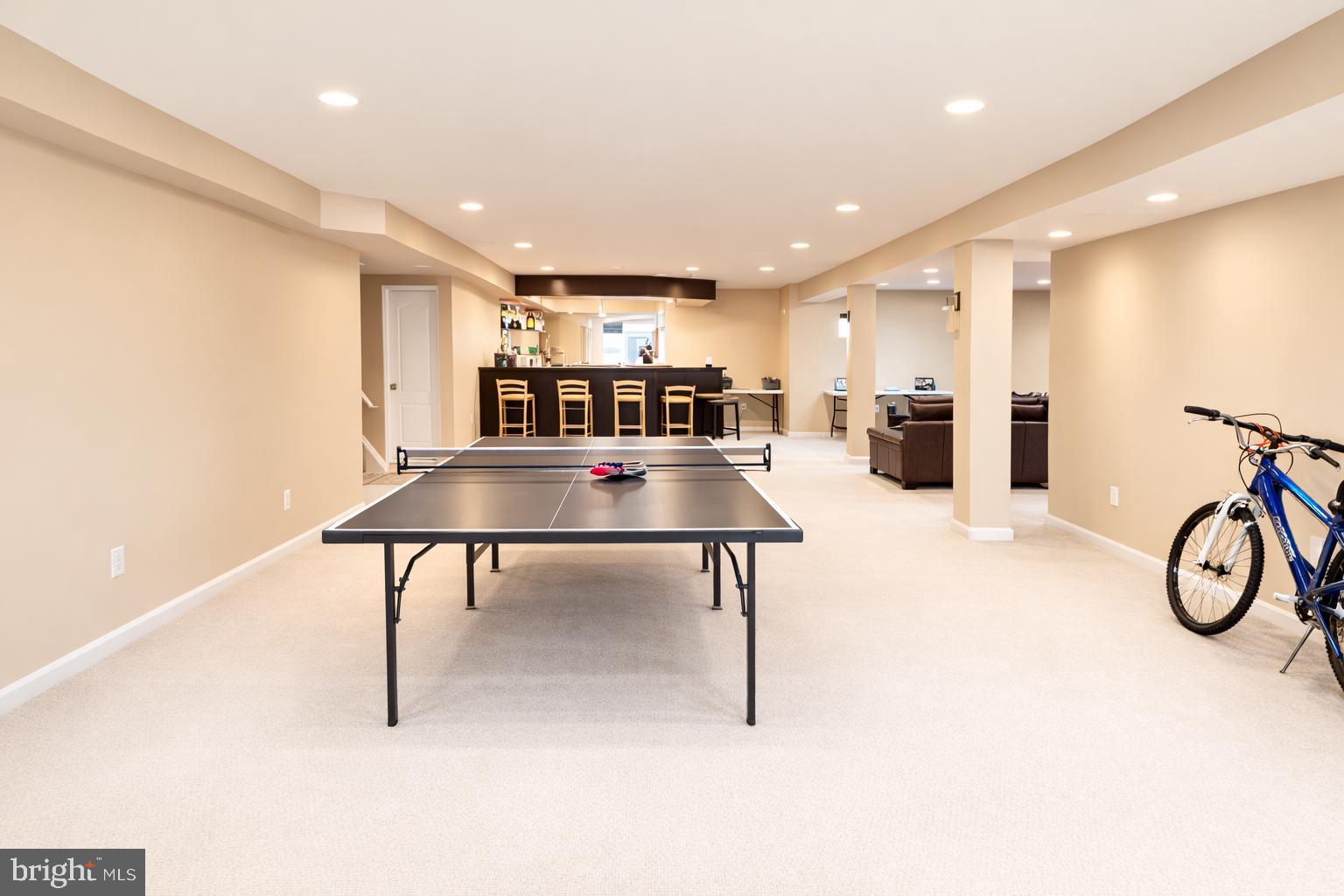 SOUTH RIDING - Residential