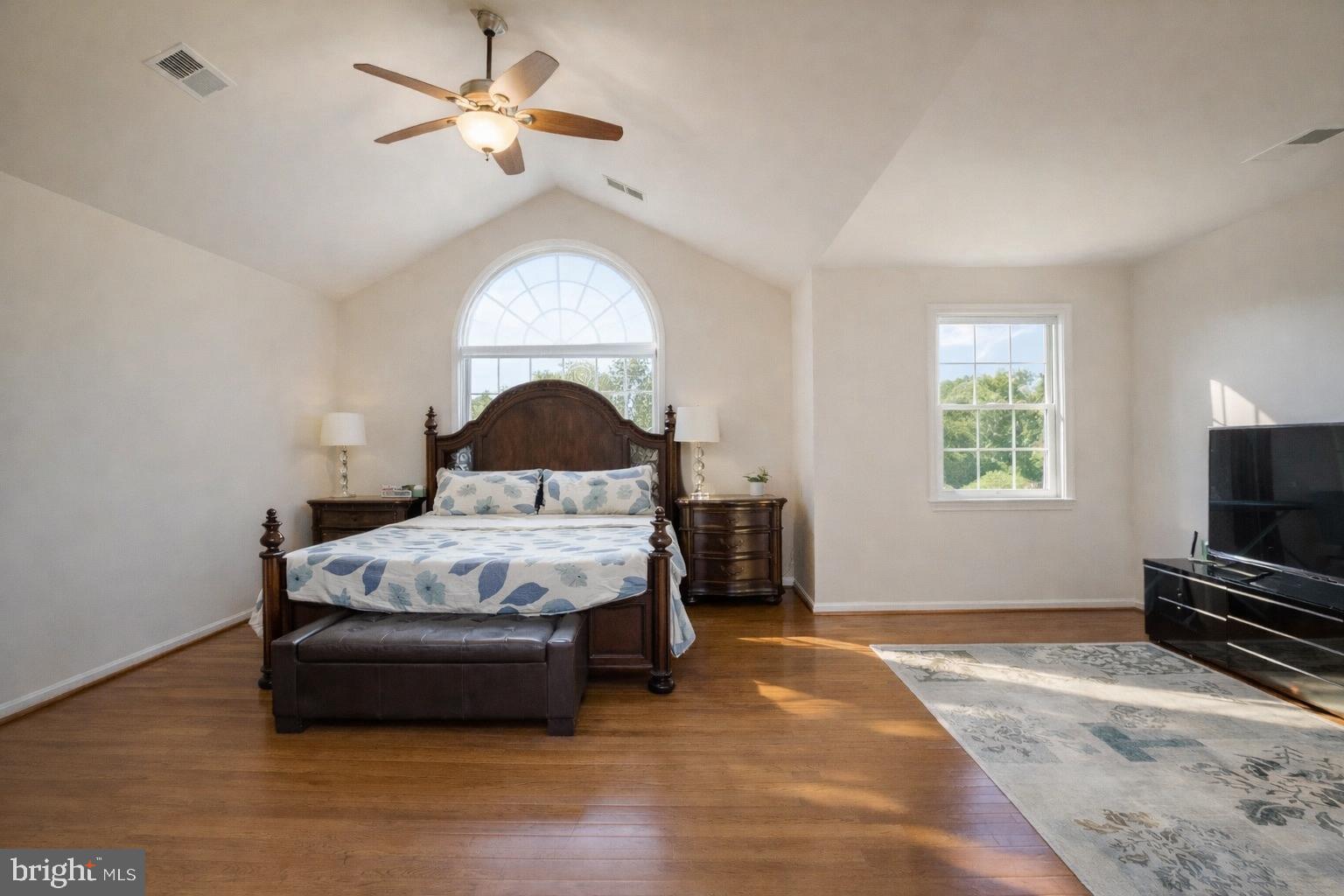 SOUTH RIDING - Residential