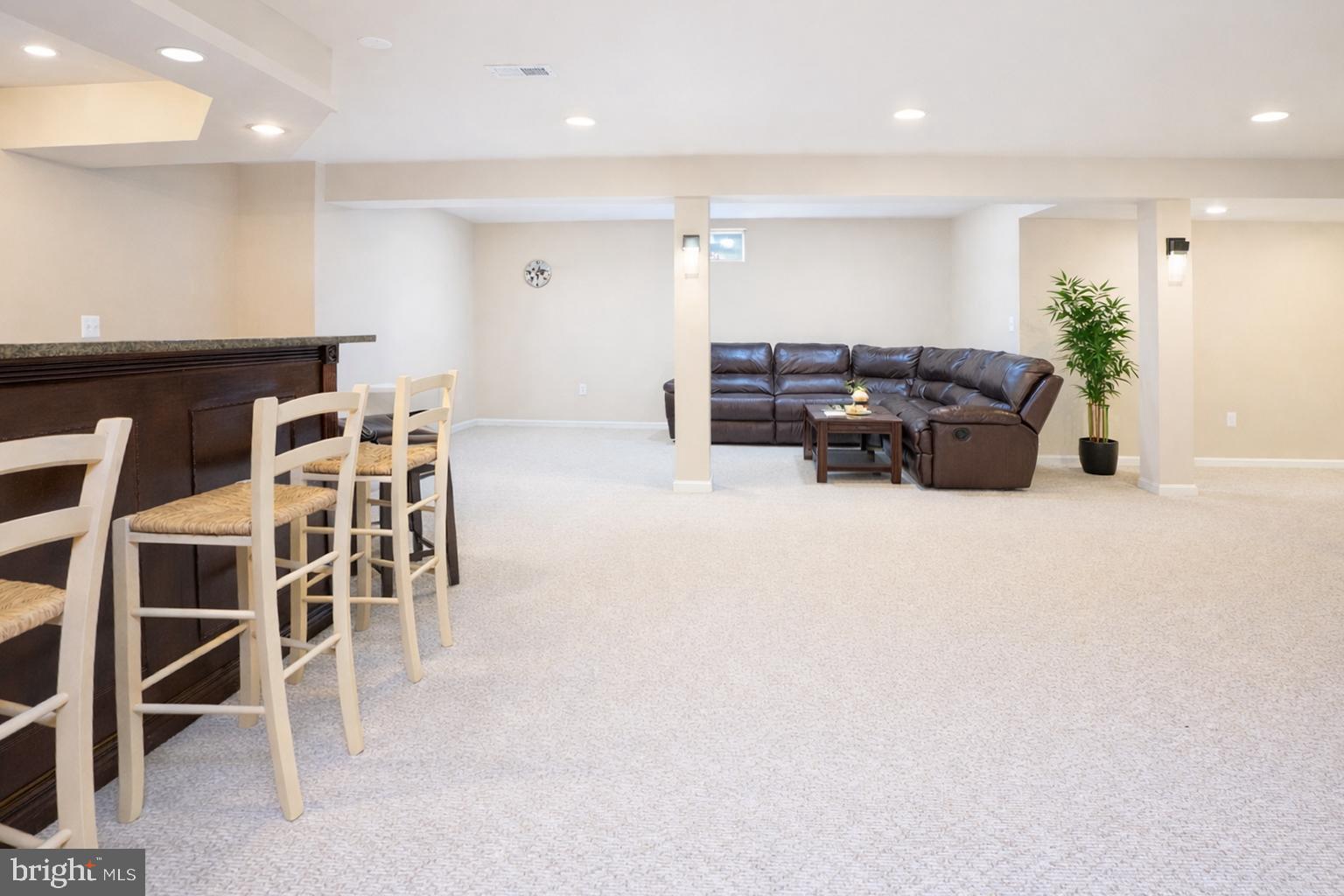 SOUTH RIDING - Residential