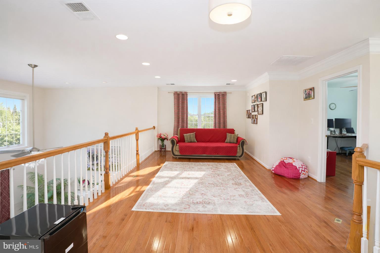 SOUTH RIDING - Residential