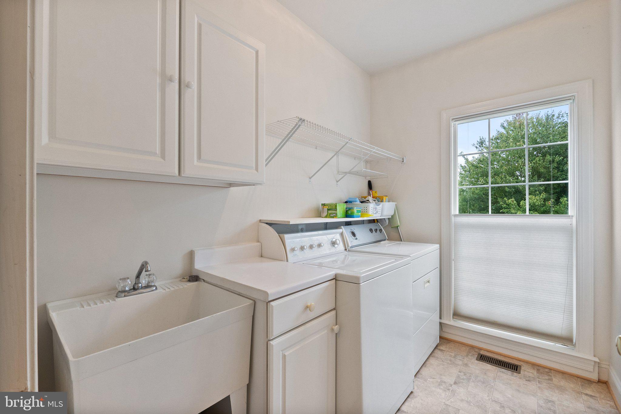 MORLYN HILLS - Residential