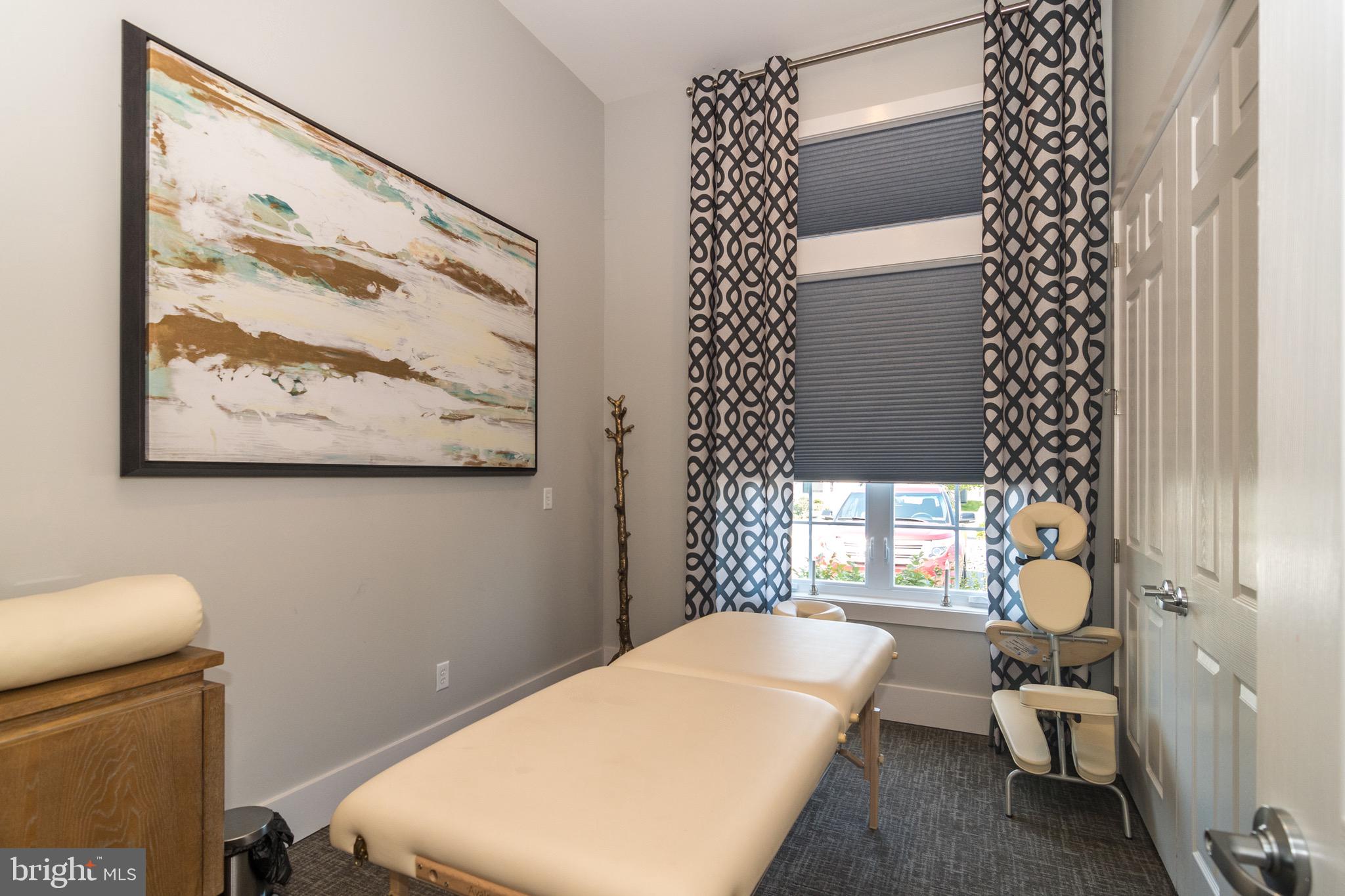 TRADITIONS OF AMERICA - Residential