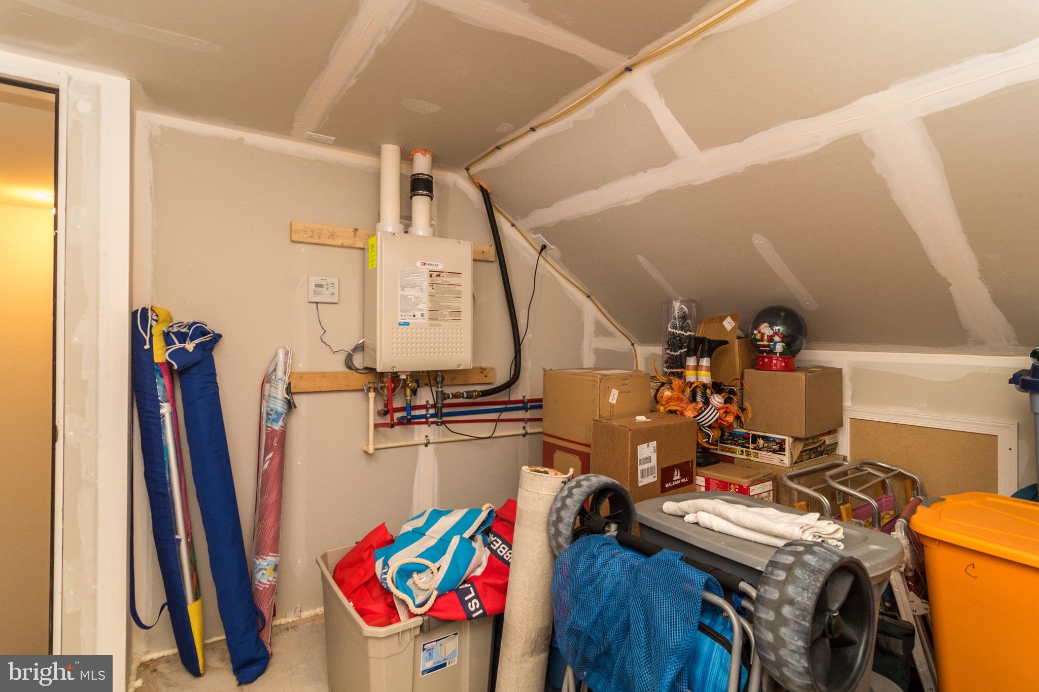 TRADITIONS OF AMERICA - Residential