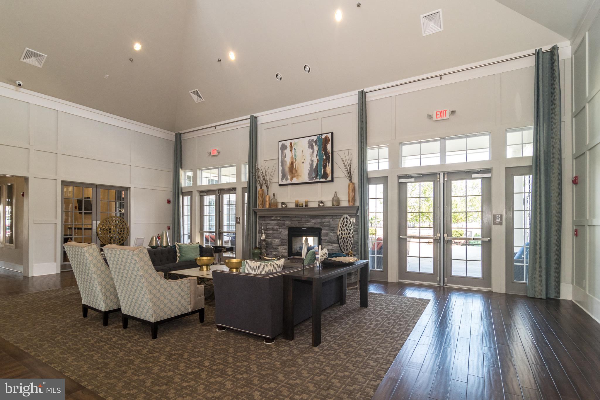 TRADITIONS OF AMERICA - Residential