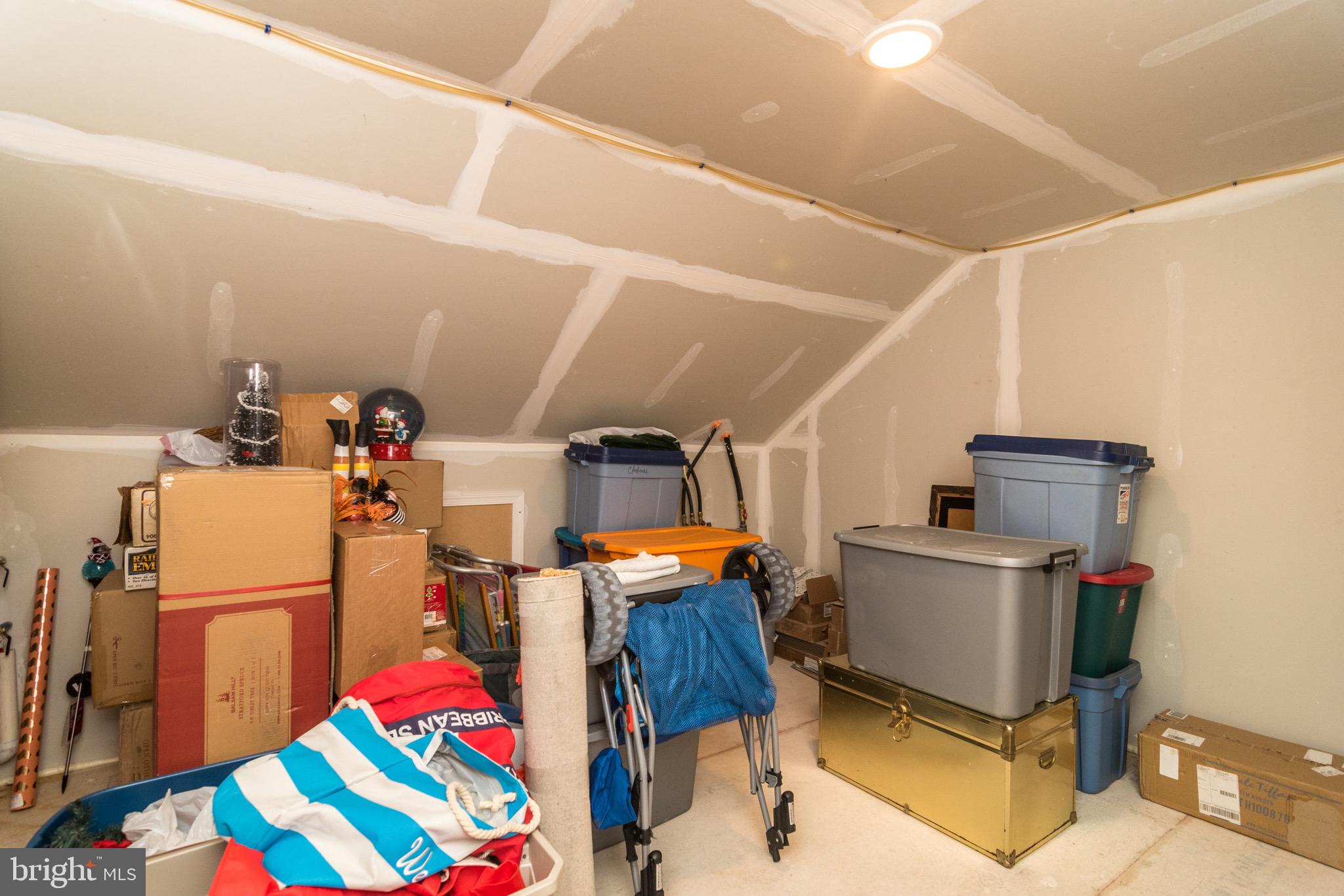 TRADITIONS OF AMERICA - Residential