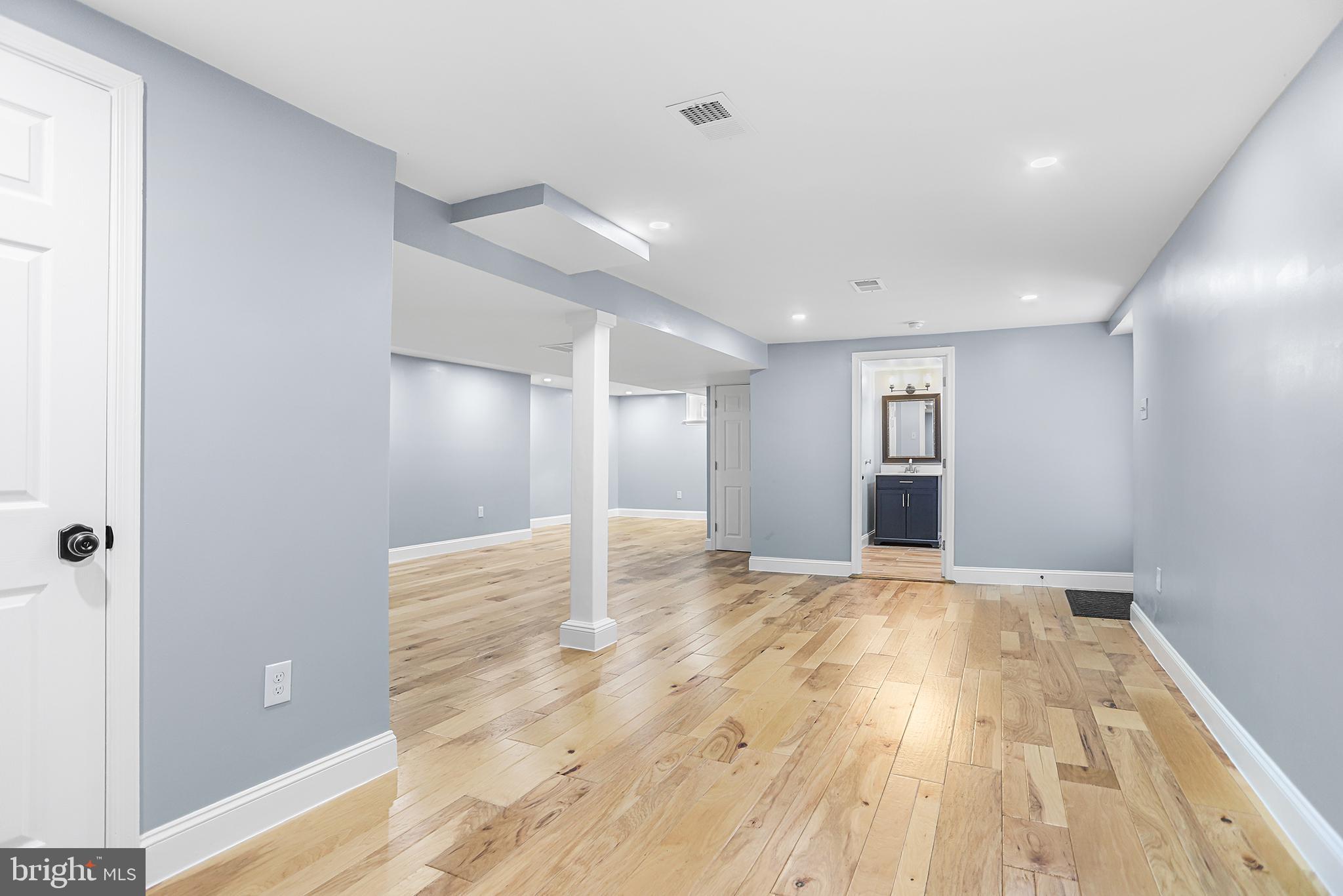 WILLOWBROOK - Residential