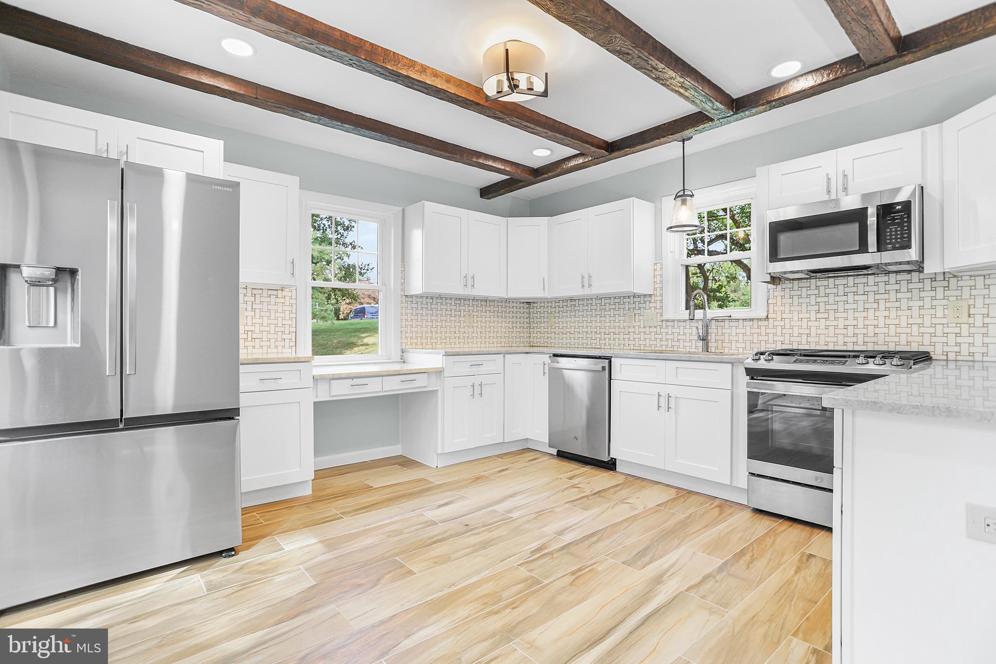 WILLOWBROOK - Residential