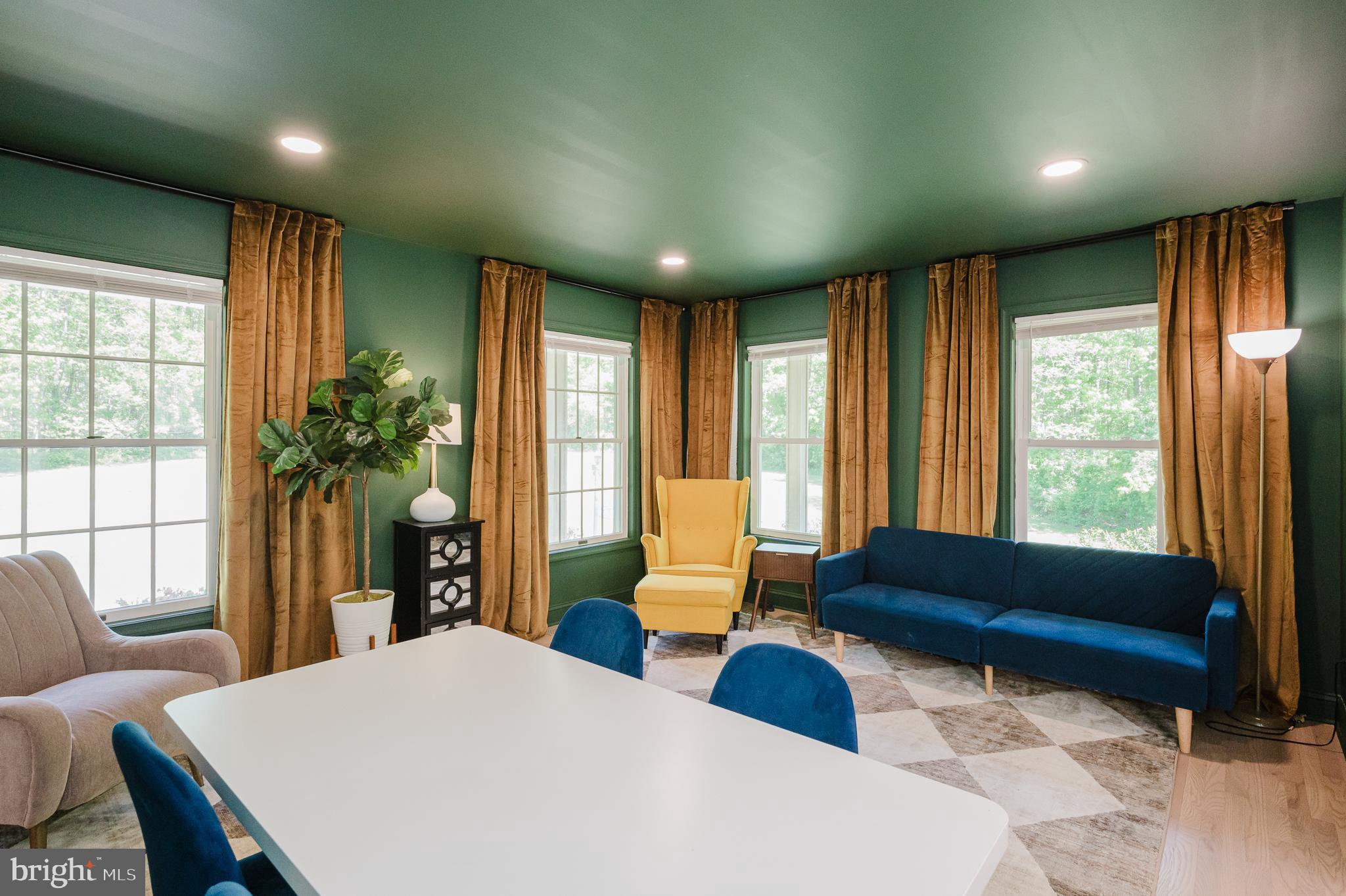 SKYVIEW ESTATES - Residential