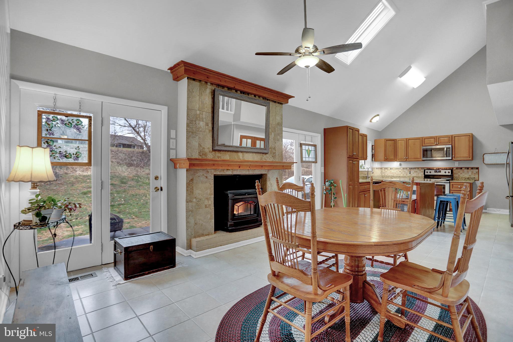 COOL SPRINGS - Residential