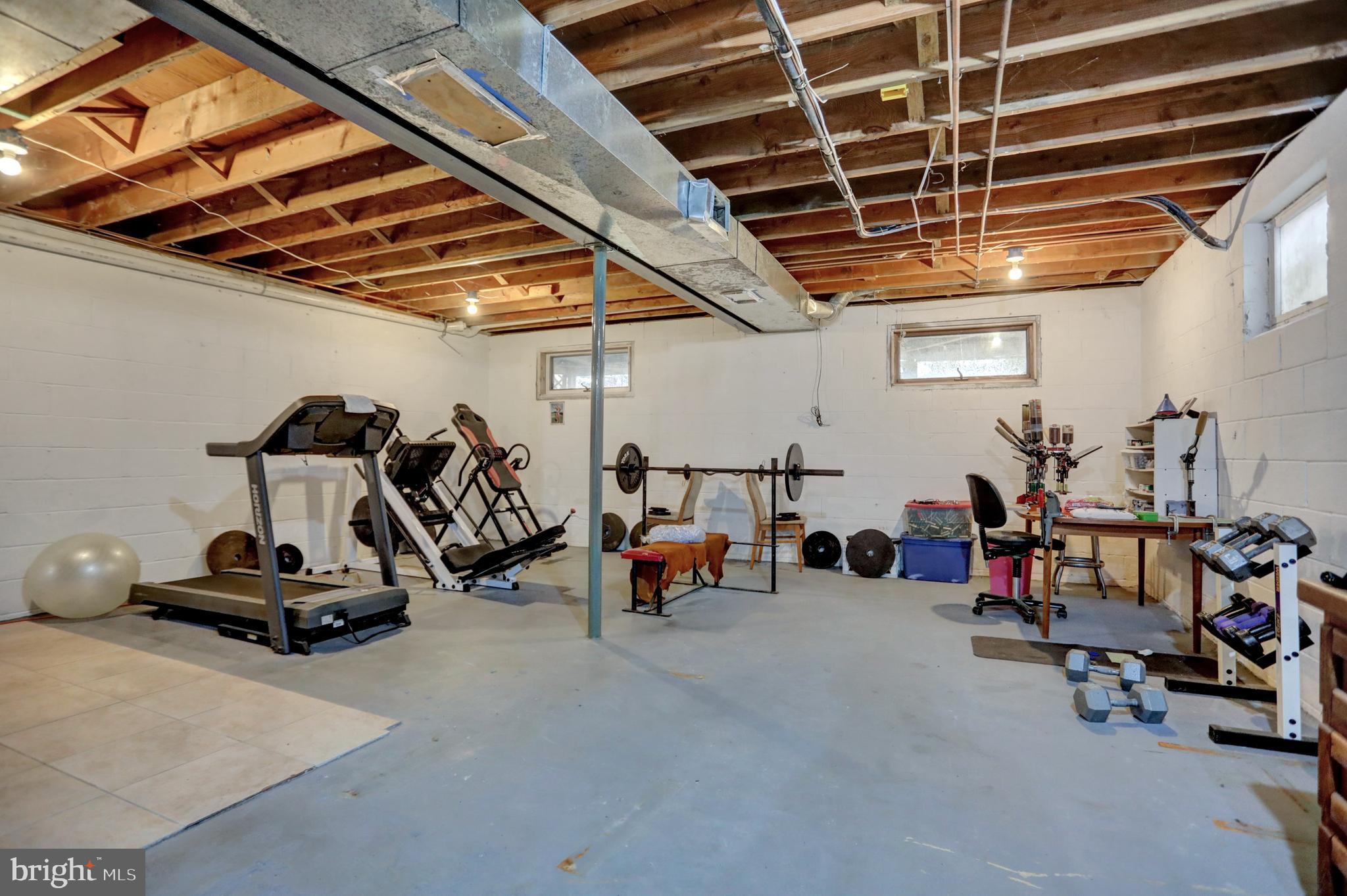 COOL SPRINGS - Residential