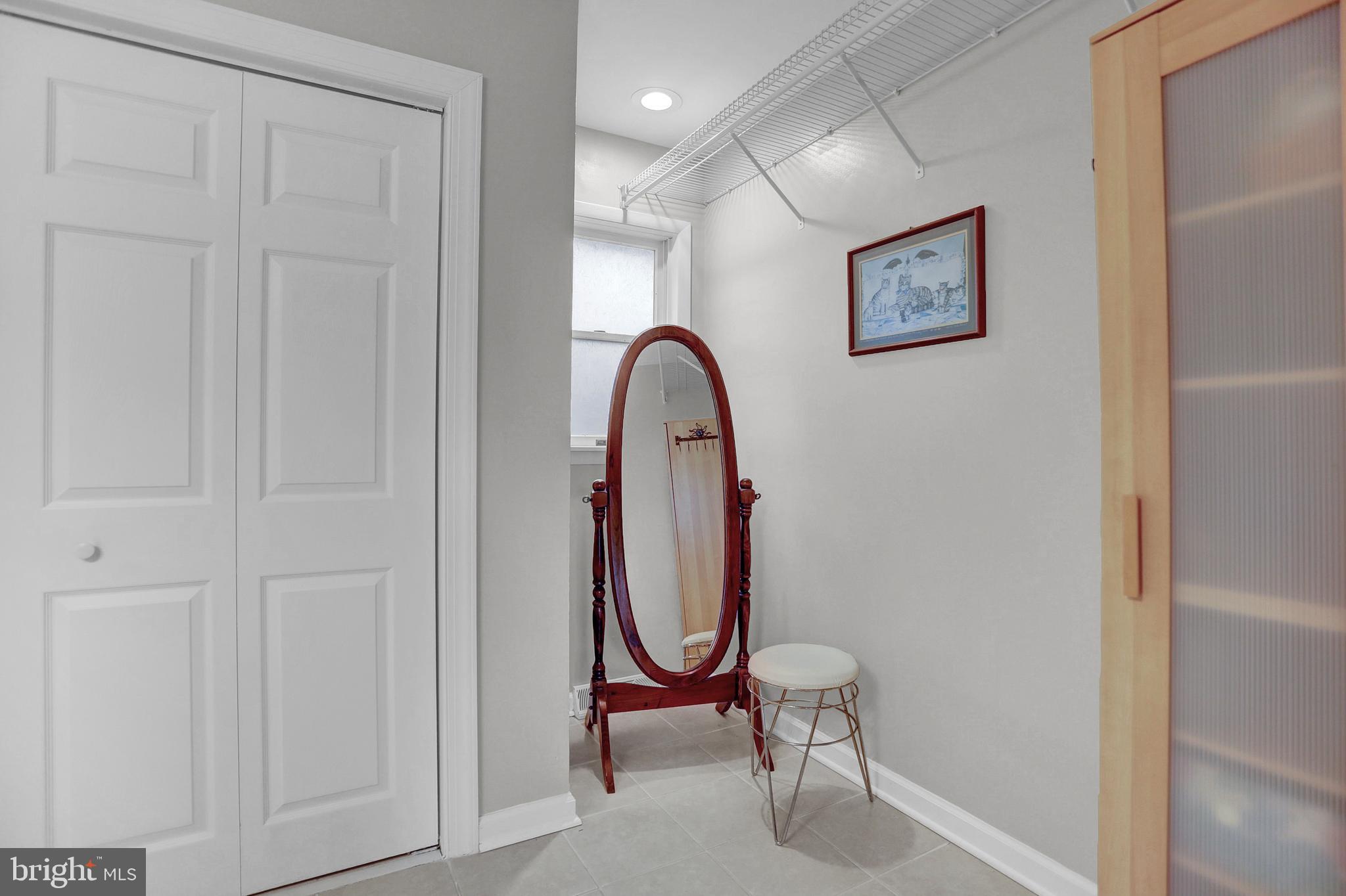 COOL SPRINGS - Residential