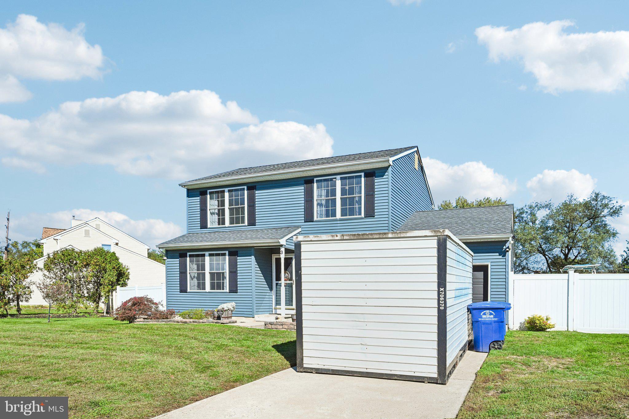 3 GRAYSON PLACE