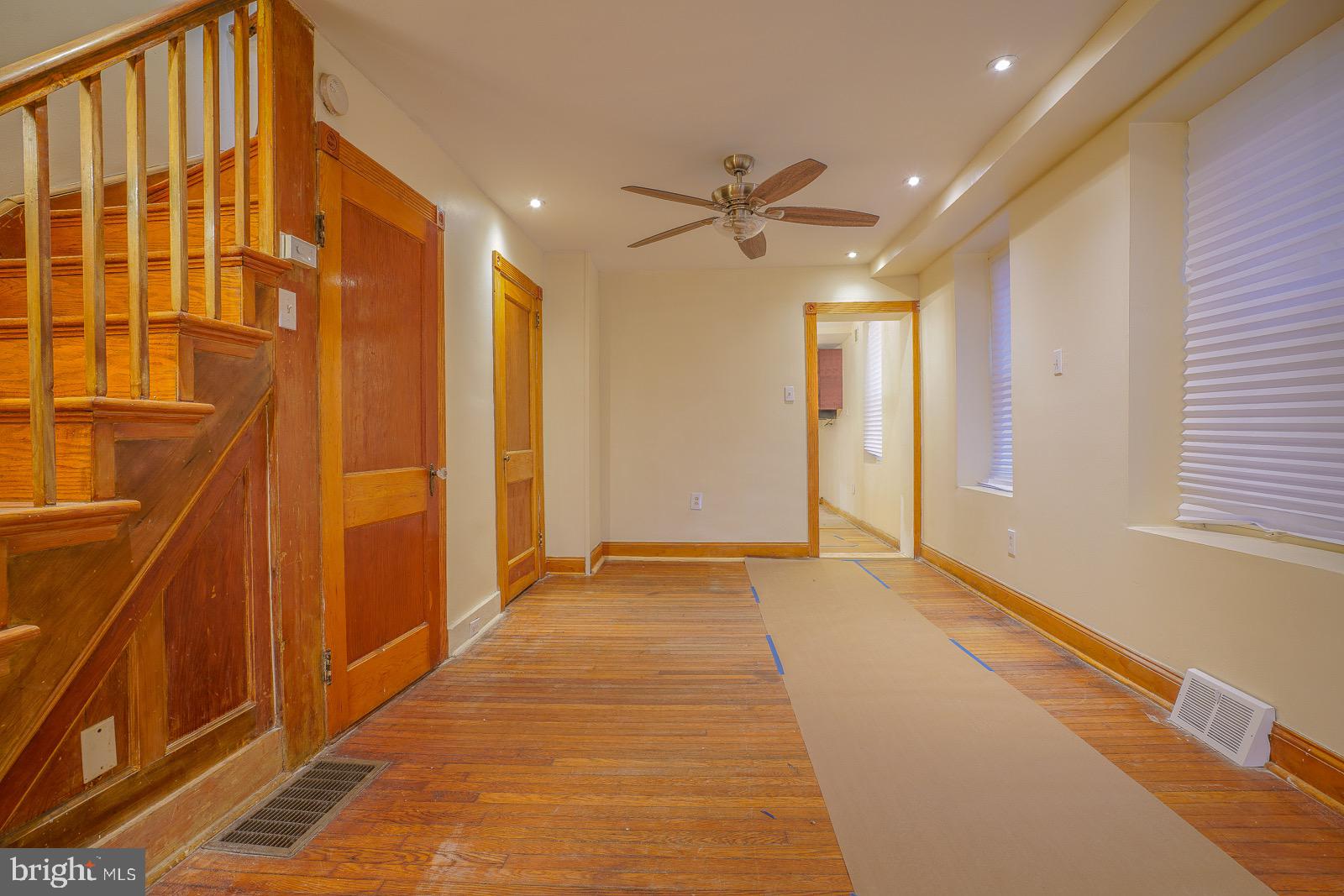FRANKFORD - Residential