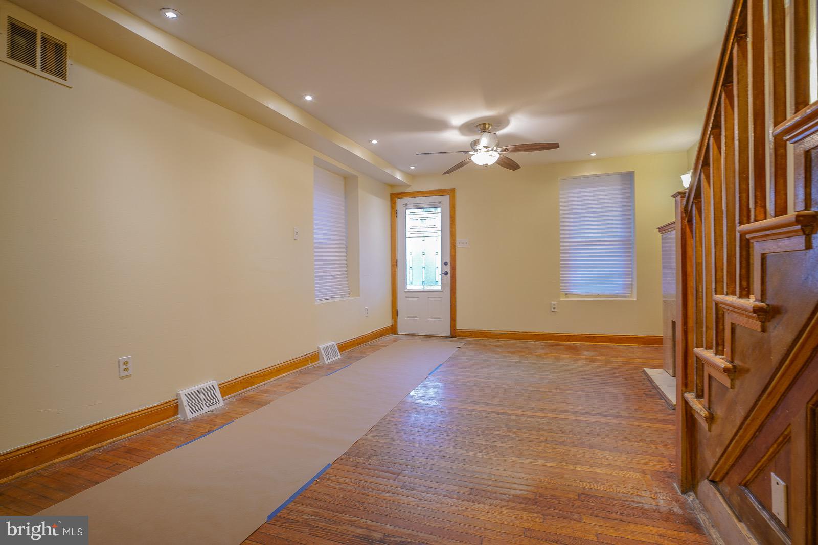 FRANKFORD - Residential