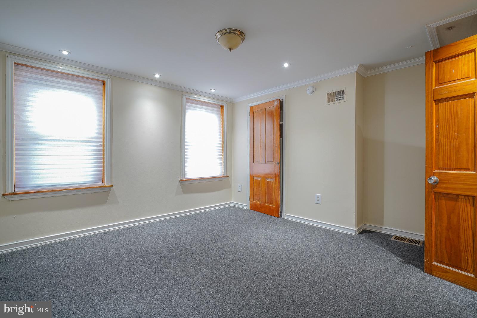 FRANKFORD - Residential