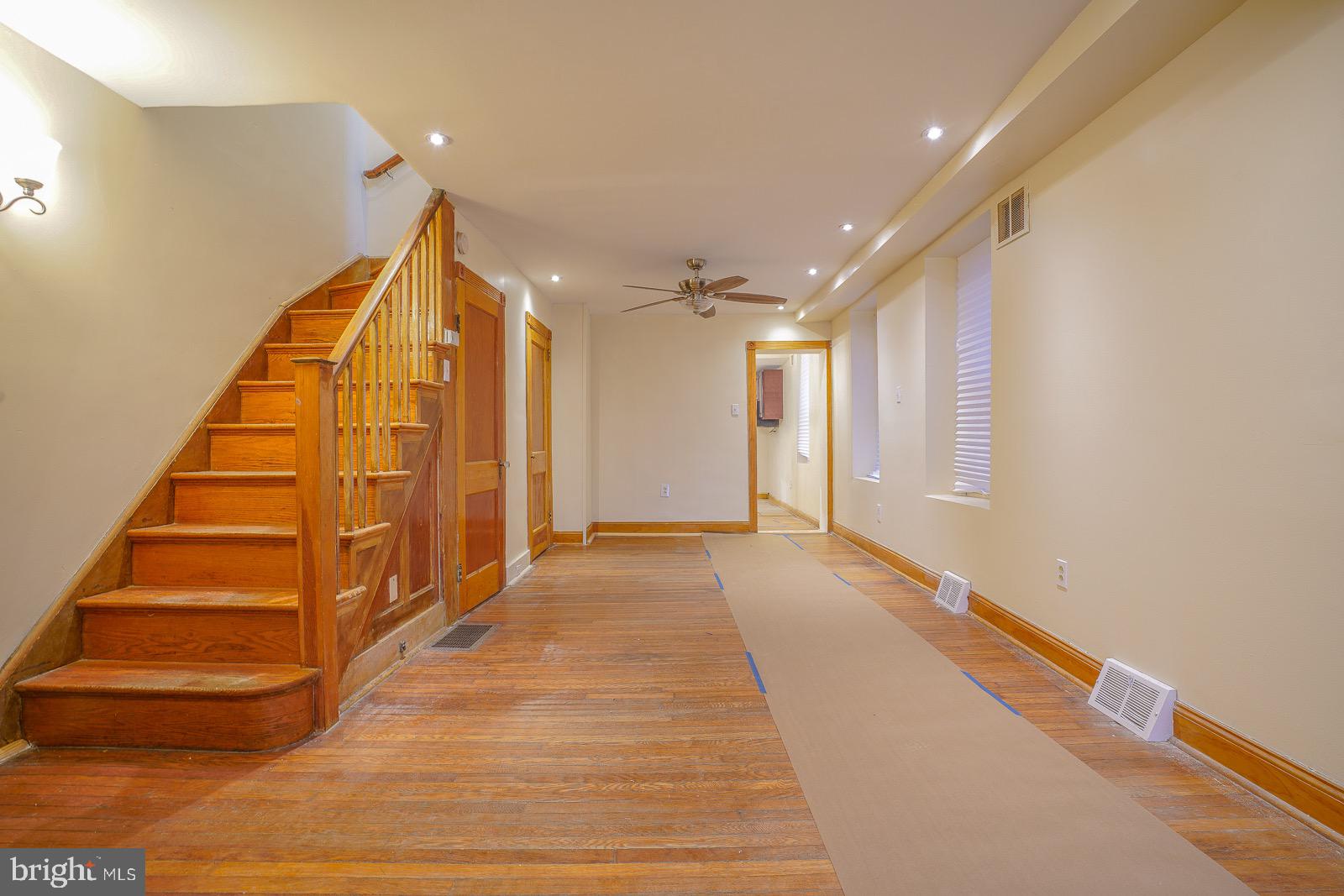 FRANKFORD - Residential