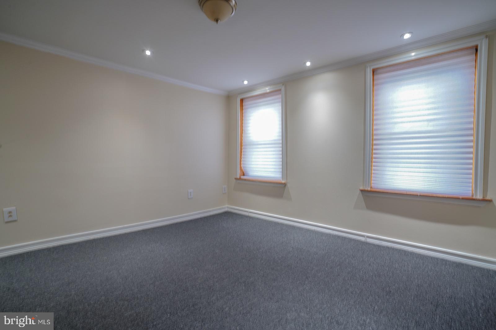 FRANKFORD - Residential