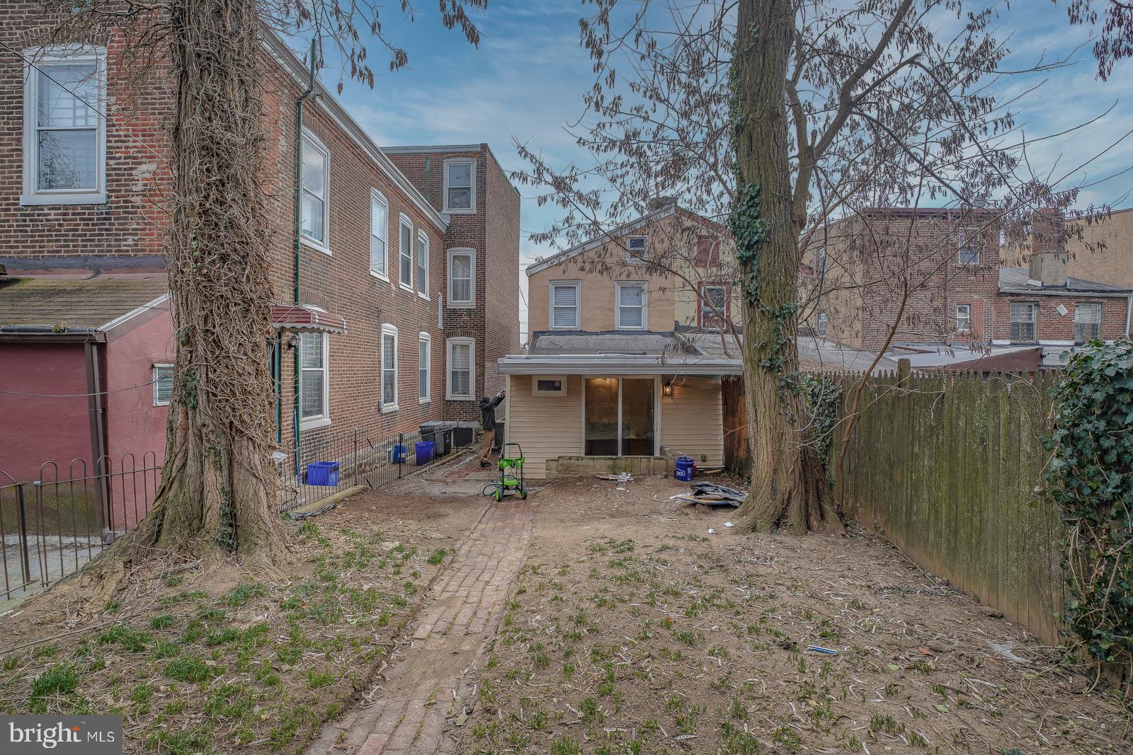 FRANKFORD - Residential