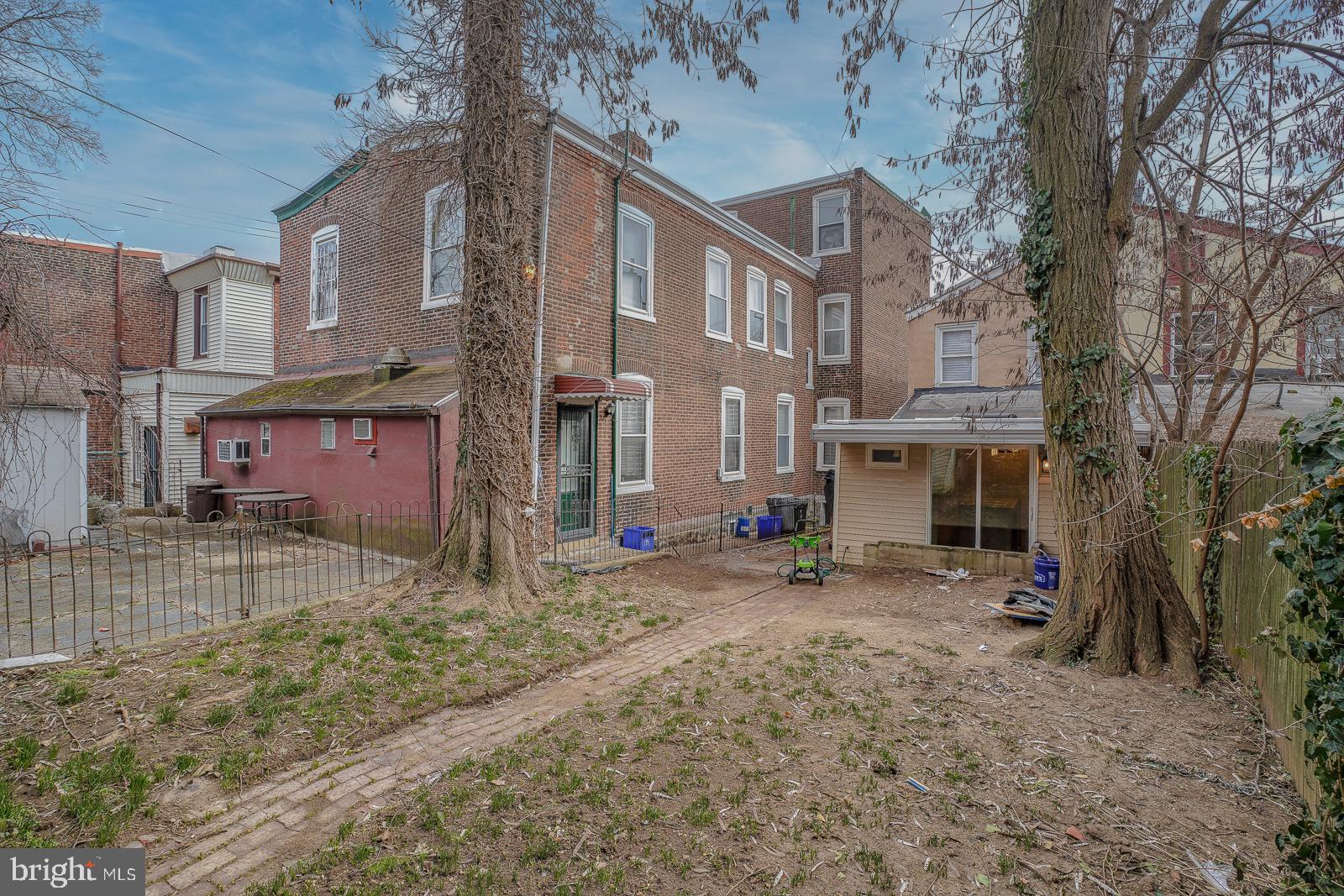 FRANKFORD - Residential