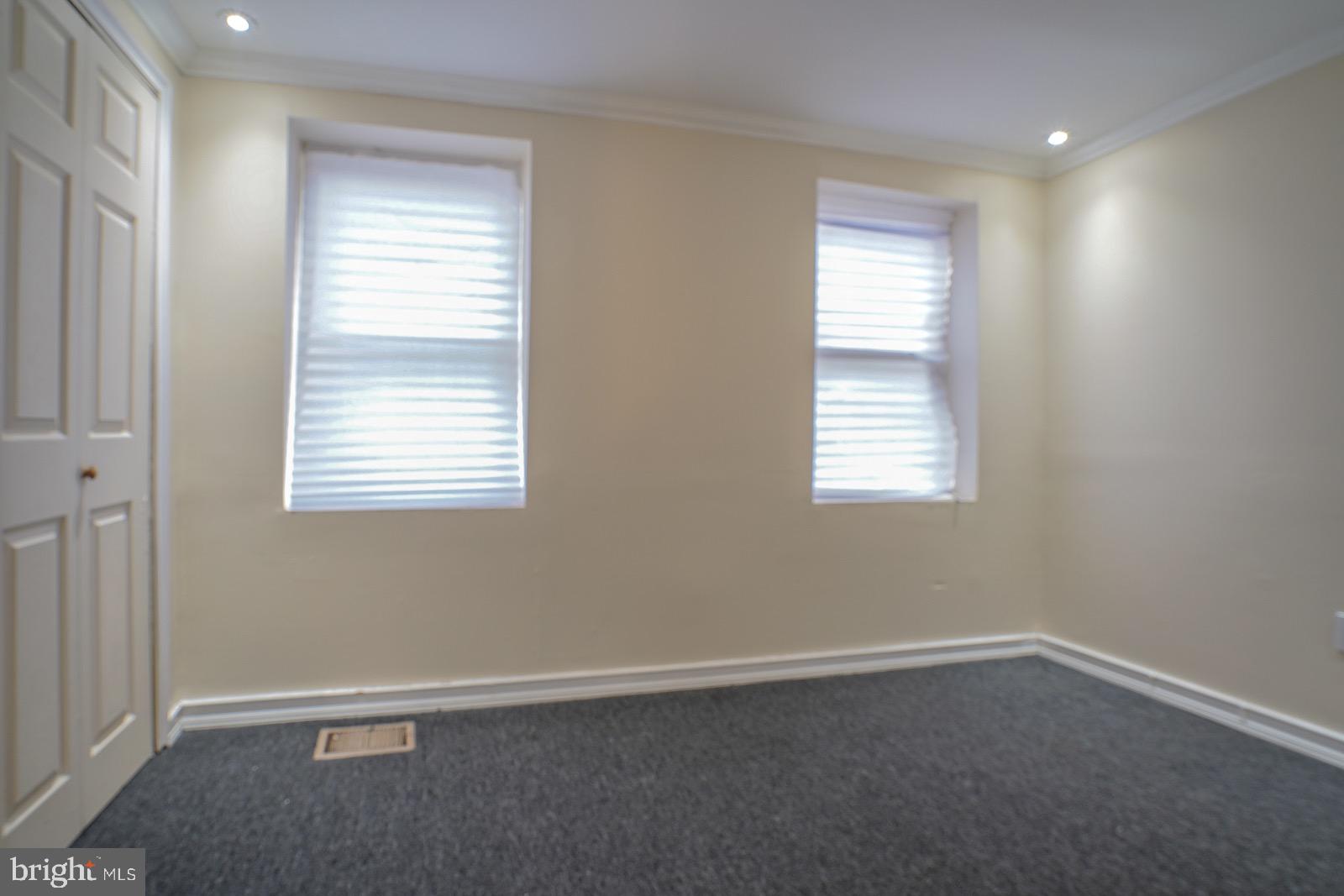 FRANKFORD - Residential