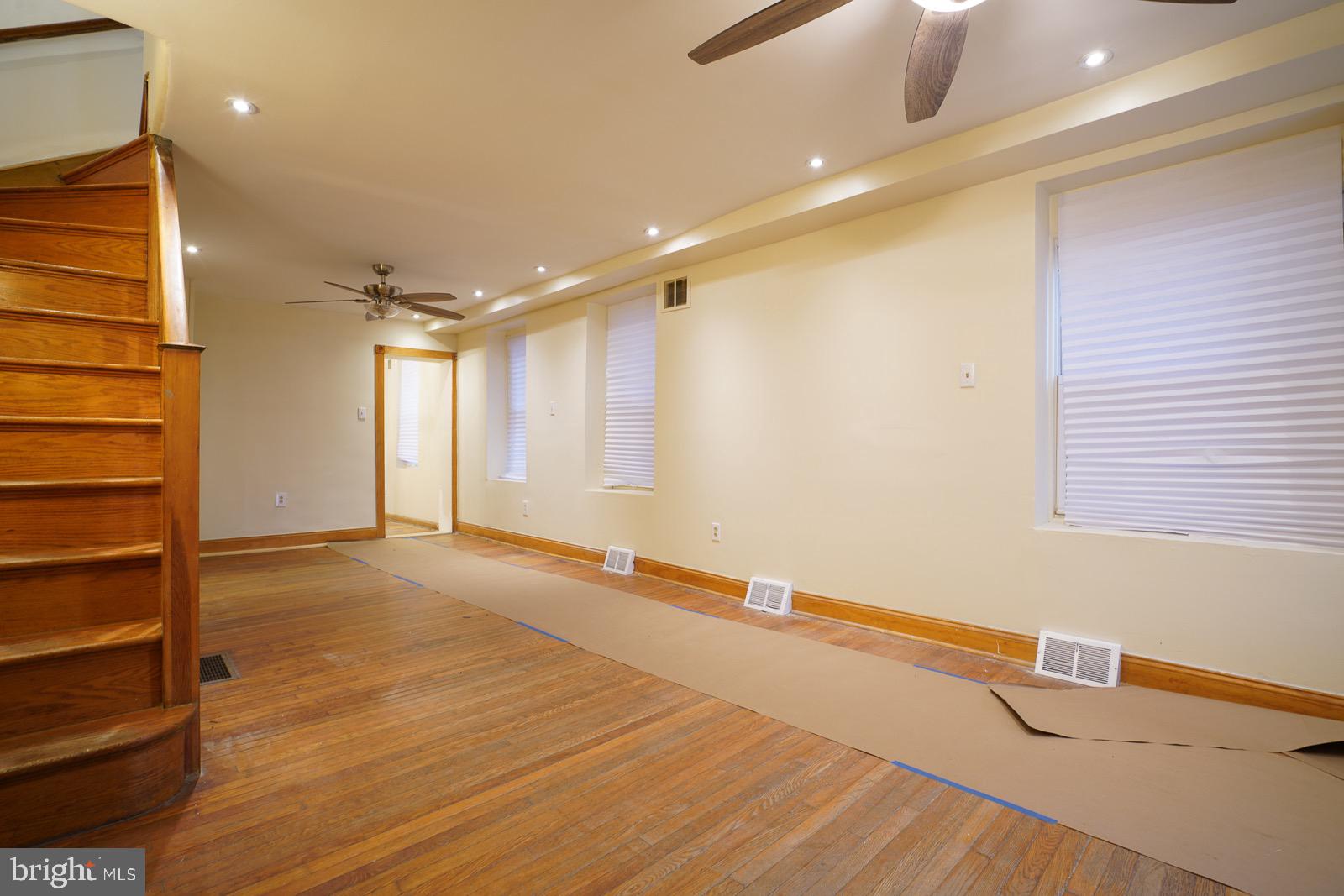 FRANKFORD - Residential