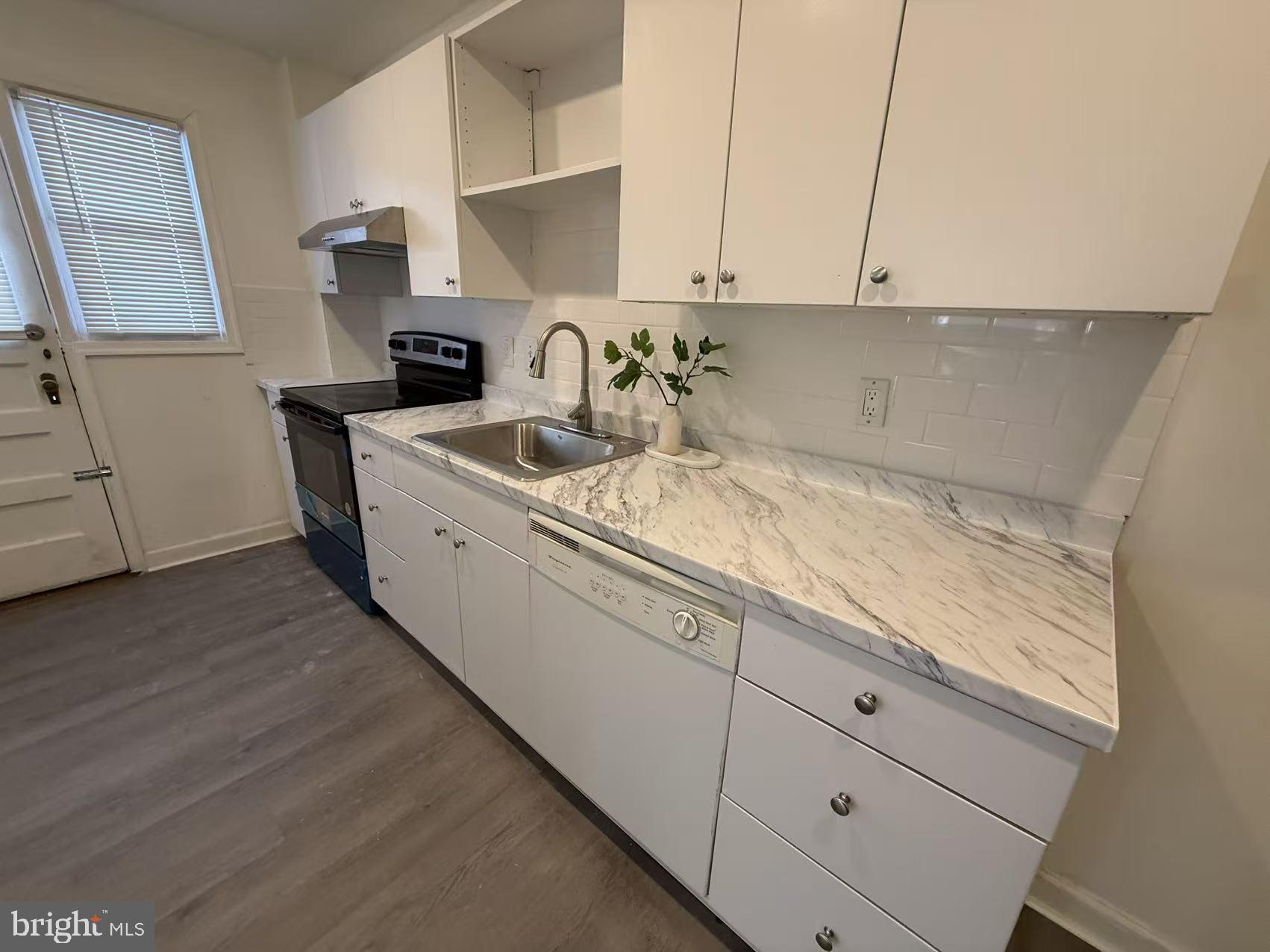 8324 LOCH RAVEN