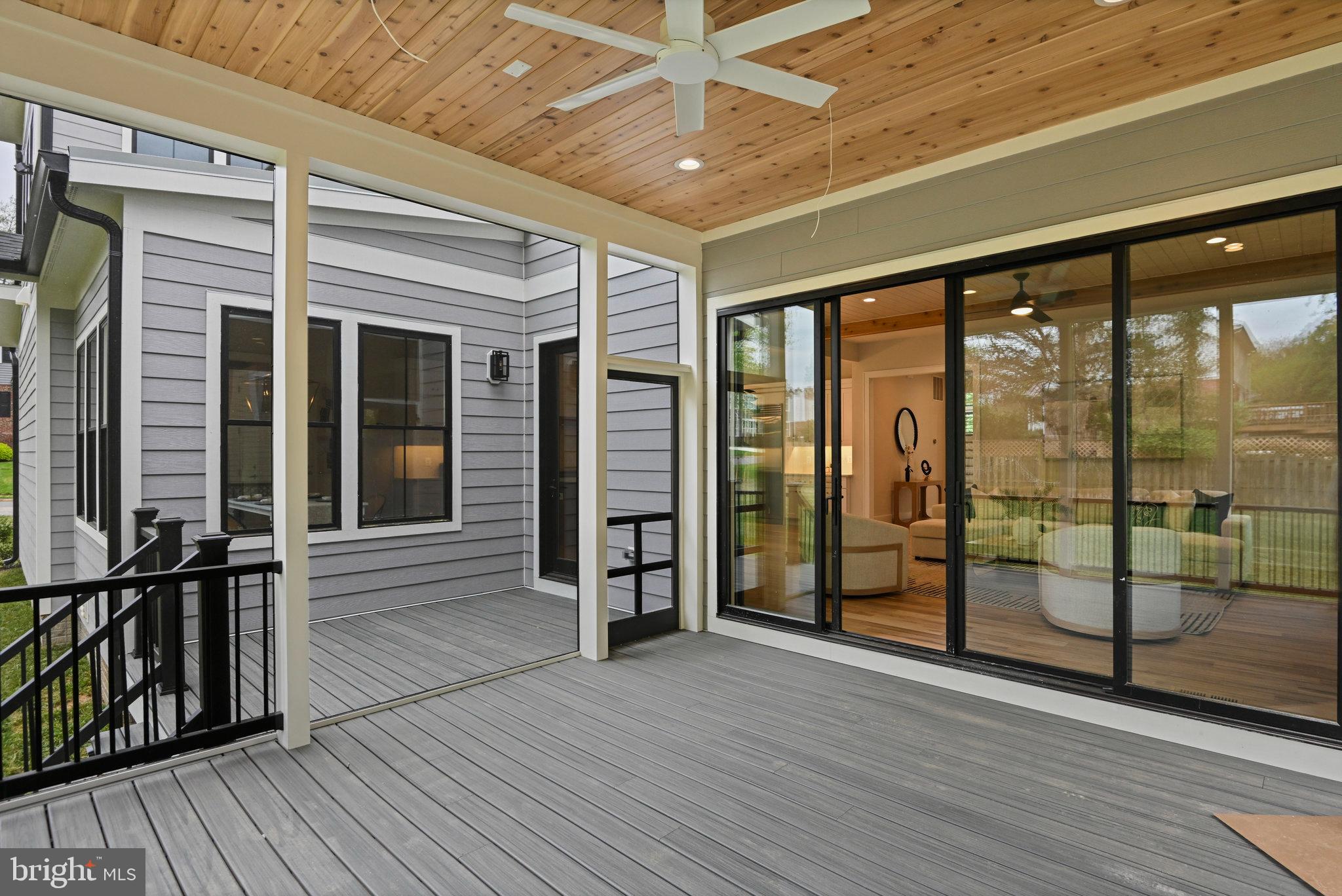 GLYNHILL - Residential