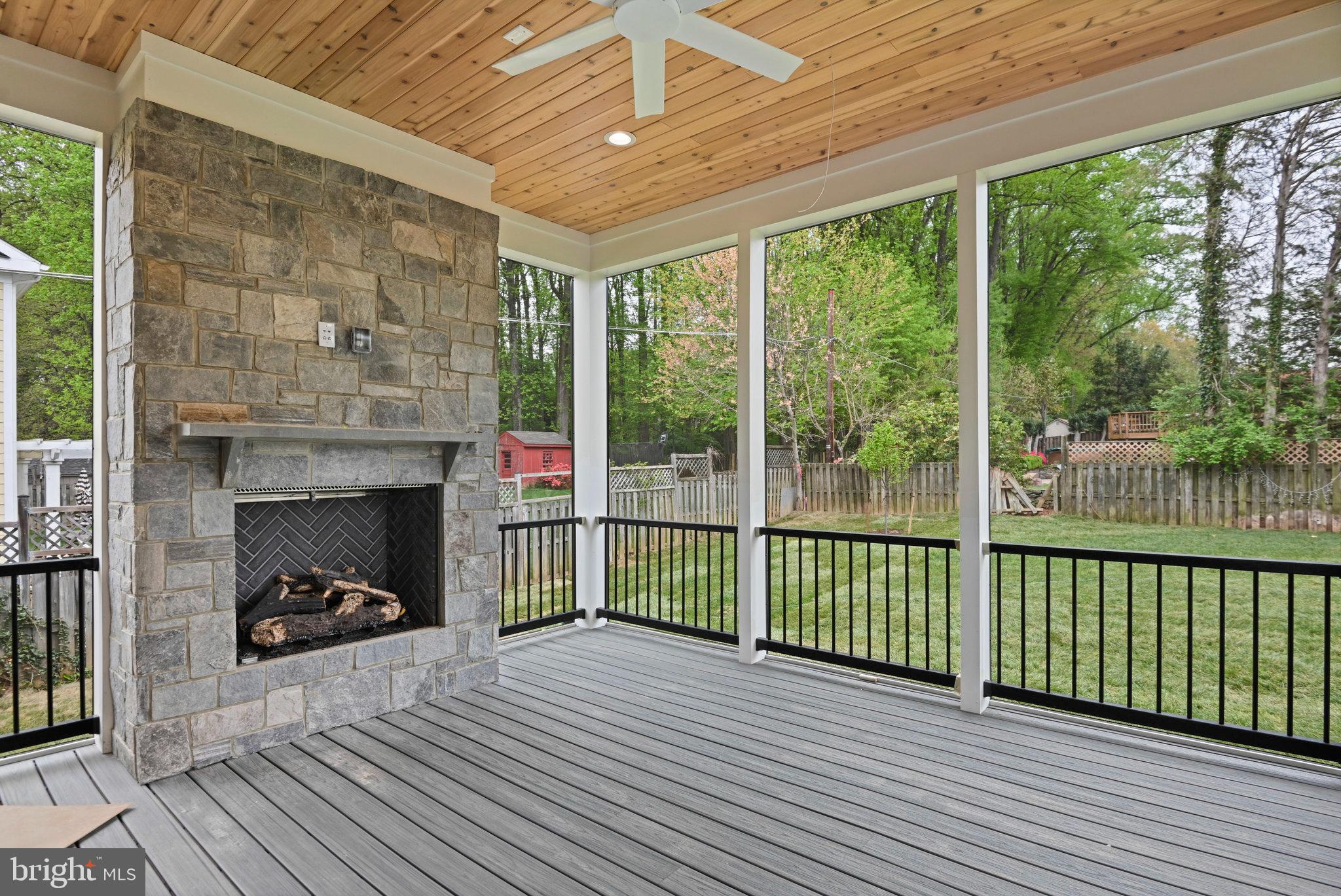 GLYNHILL - Residential