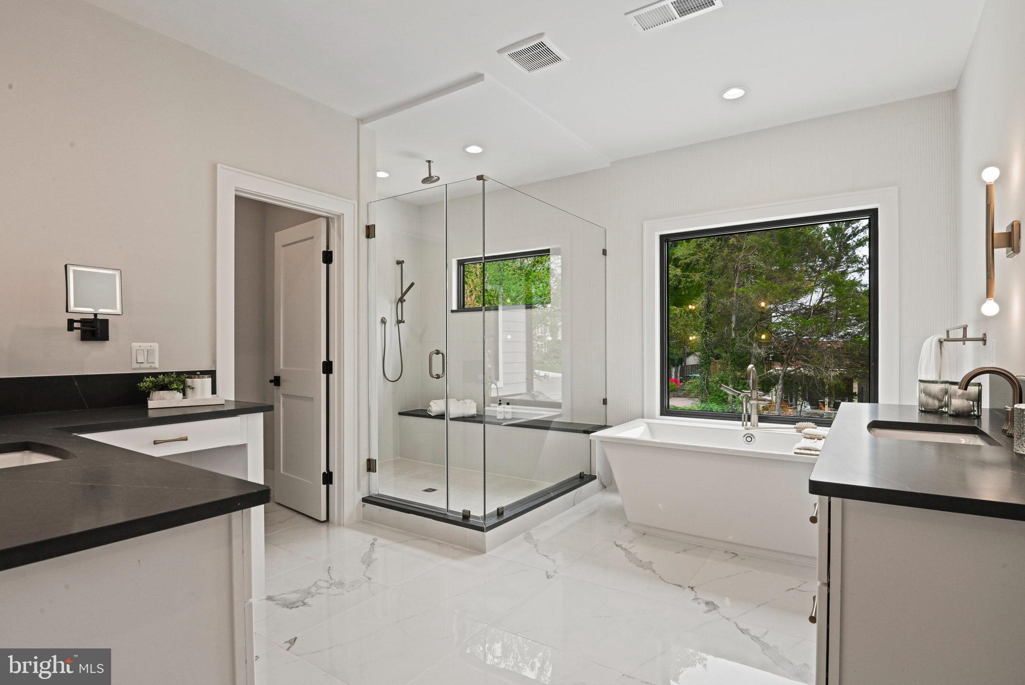 GLYNHILL - Residential