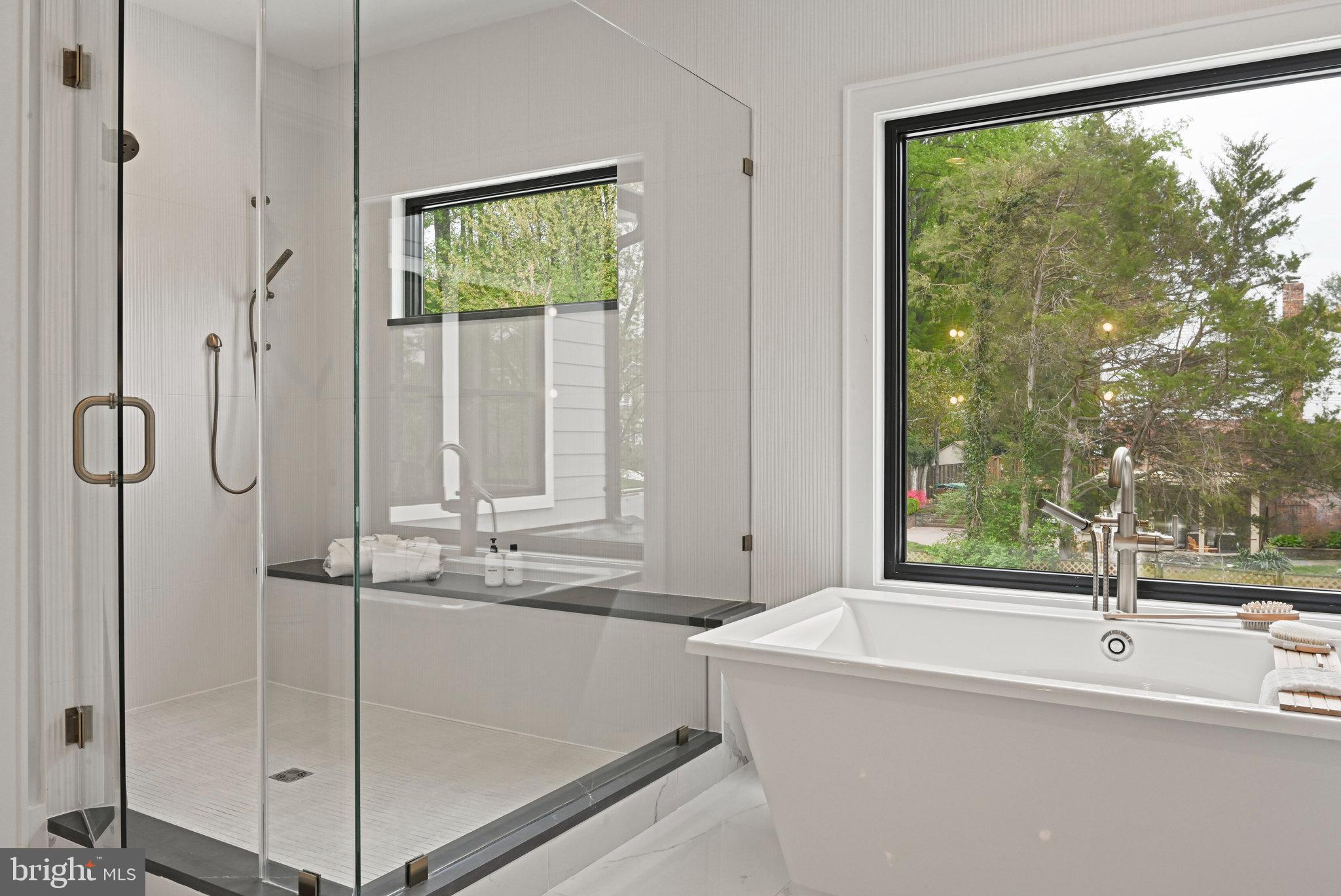 GLYNHILL - Residential