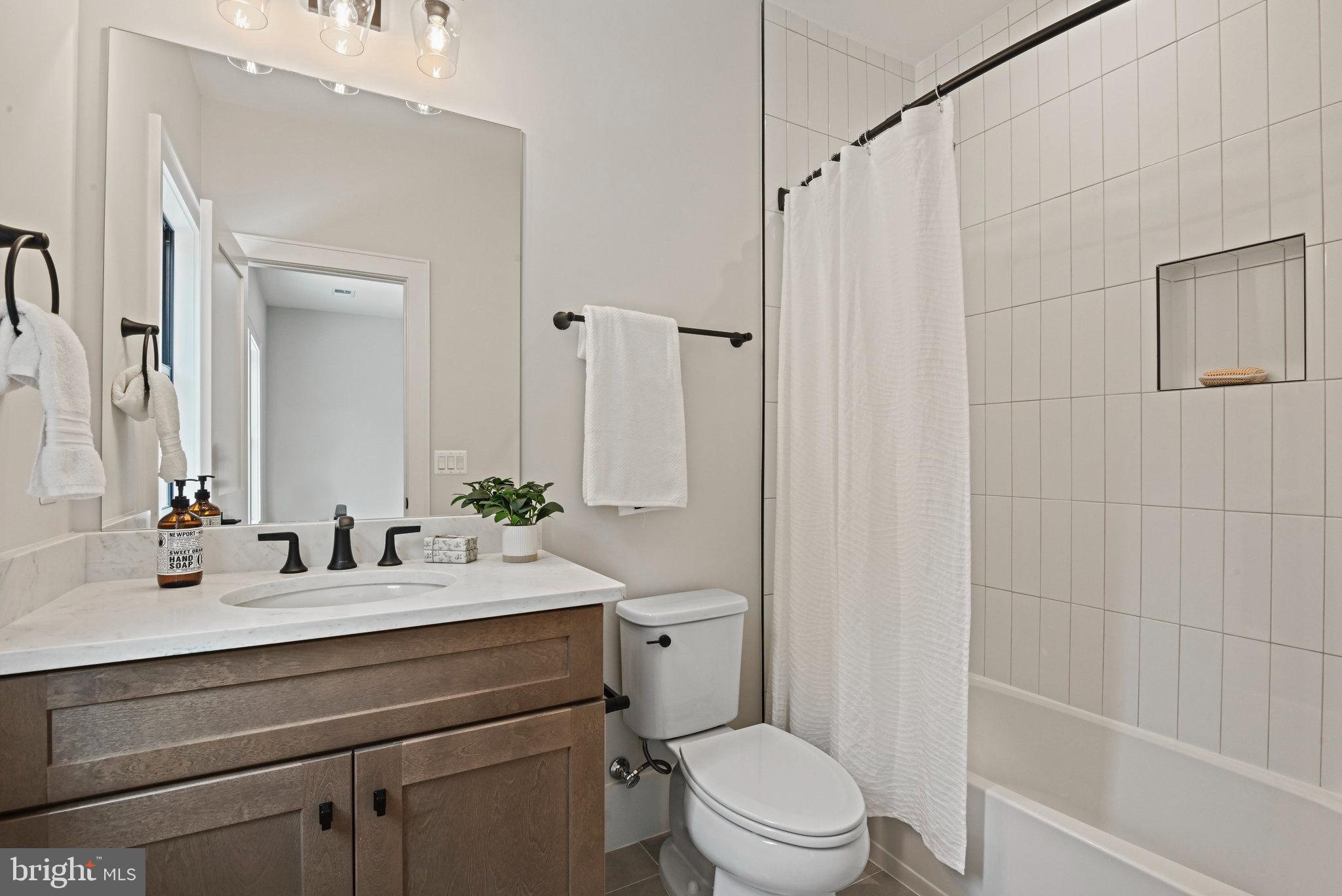 GLYNHILL - Residential