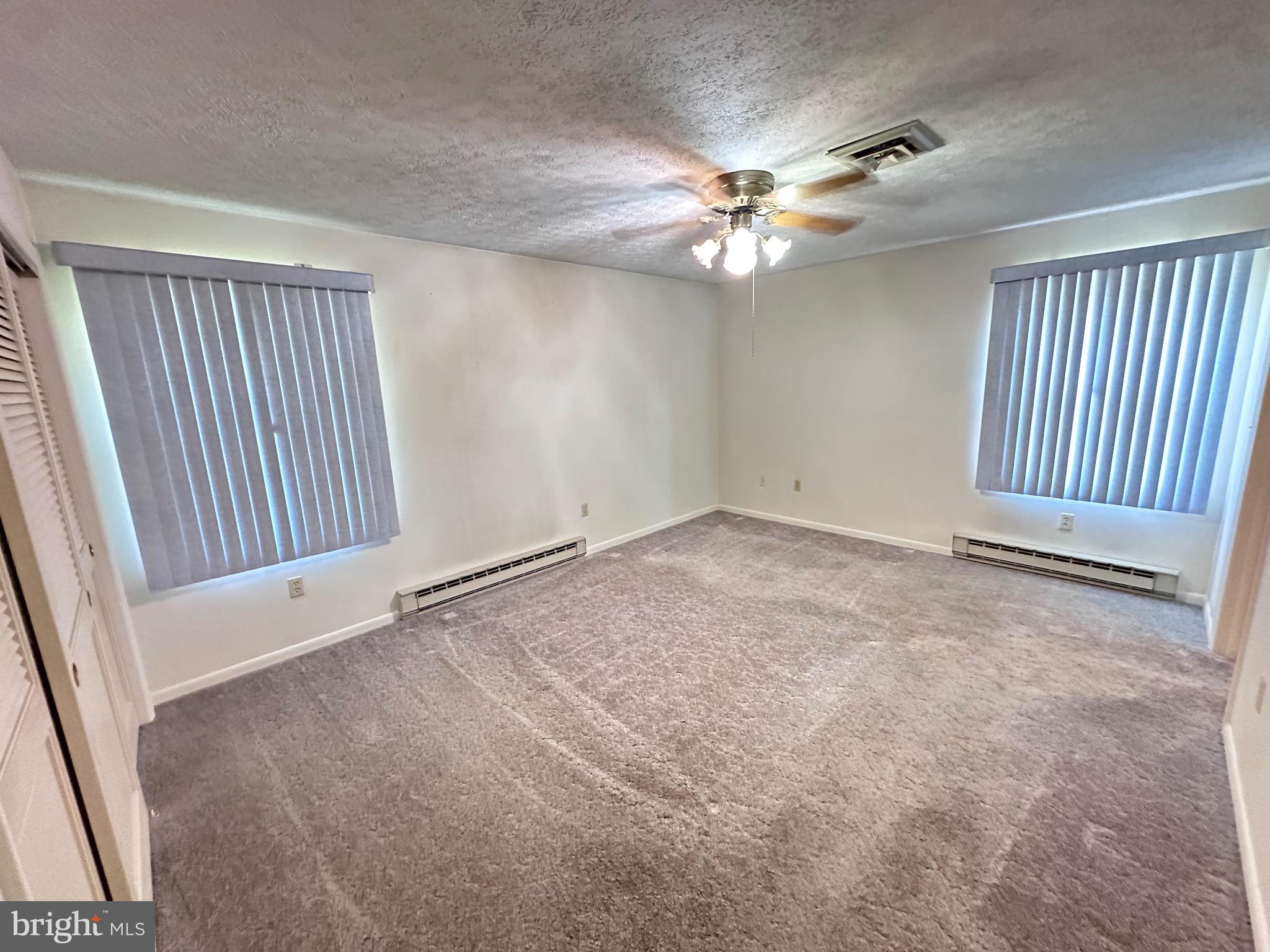 GREAT OAK VALLEY - Residential