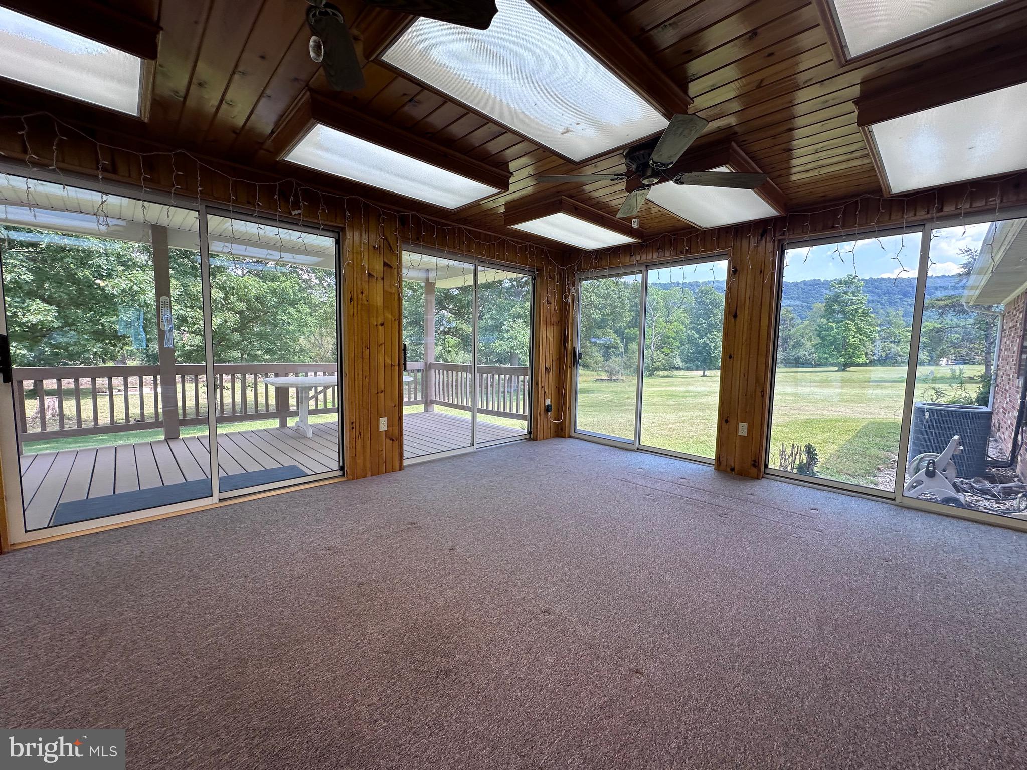 GREAT OAK VALLEY - Residential