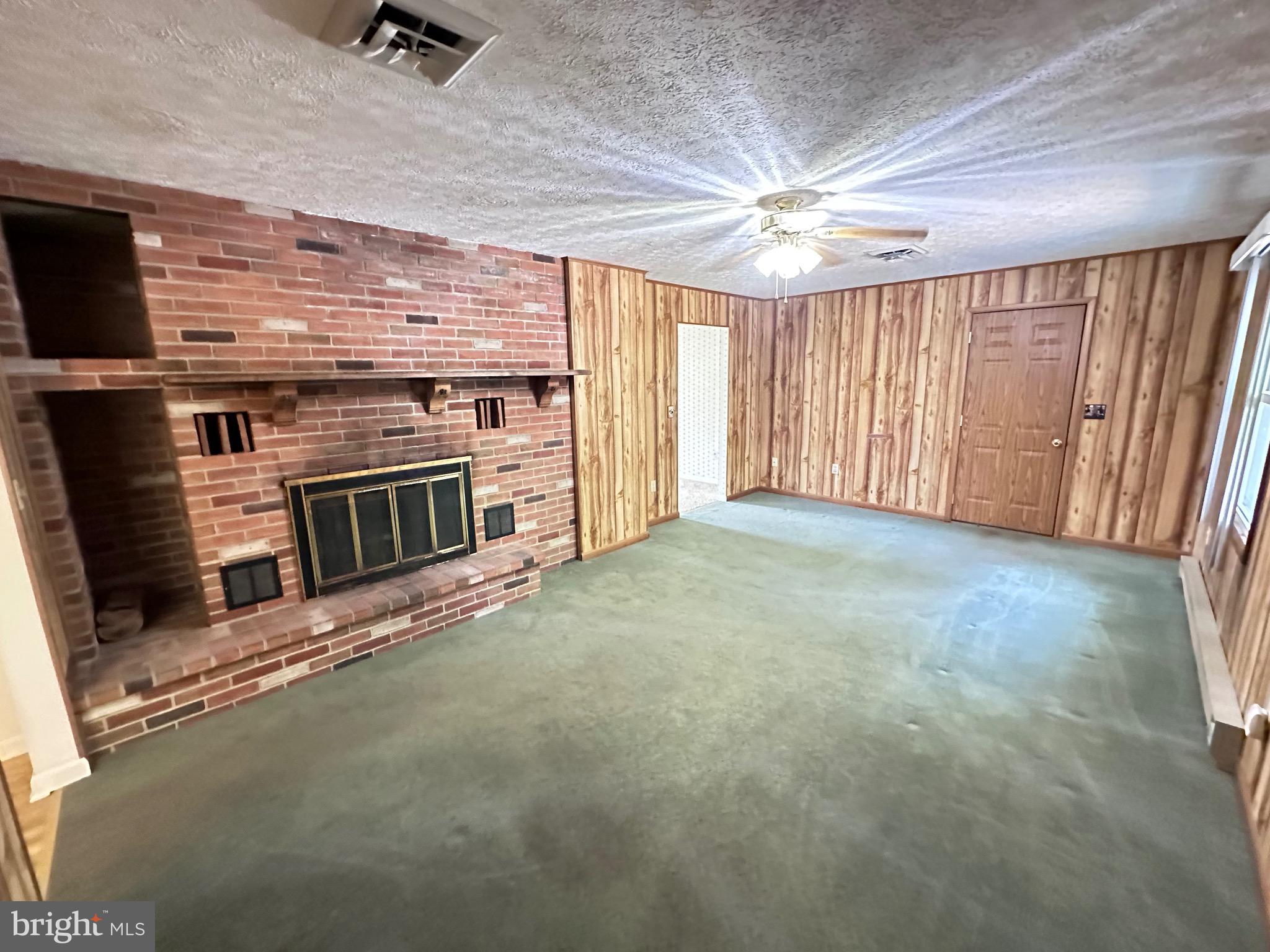 GREAT OAK VALLEY - Residential