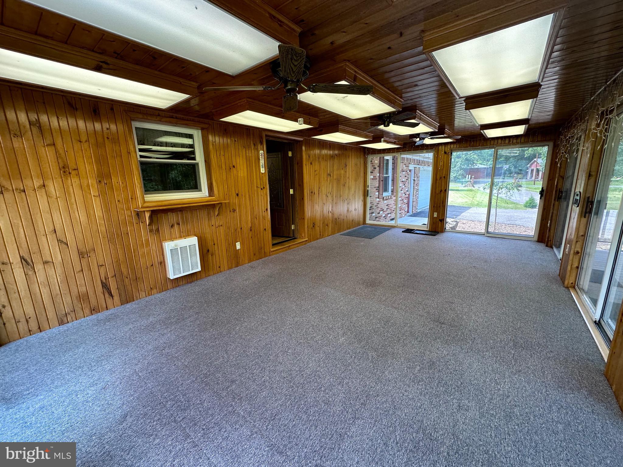 GREAT OAK VALLEY - Residential