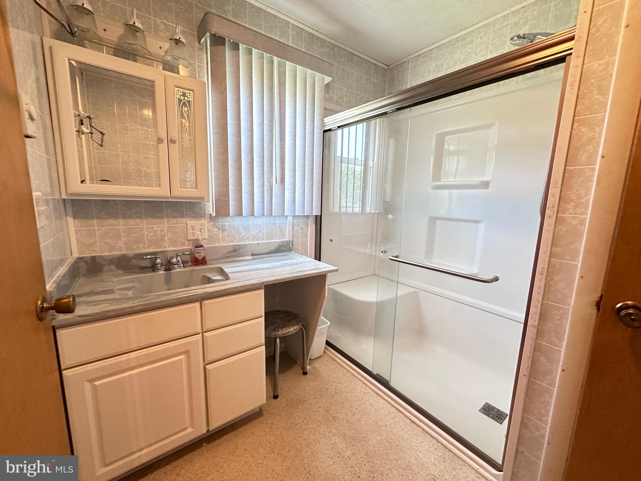 GREAT OAK VALLEY - Residential