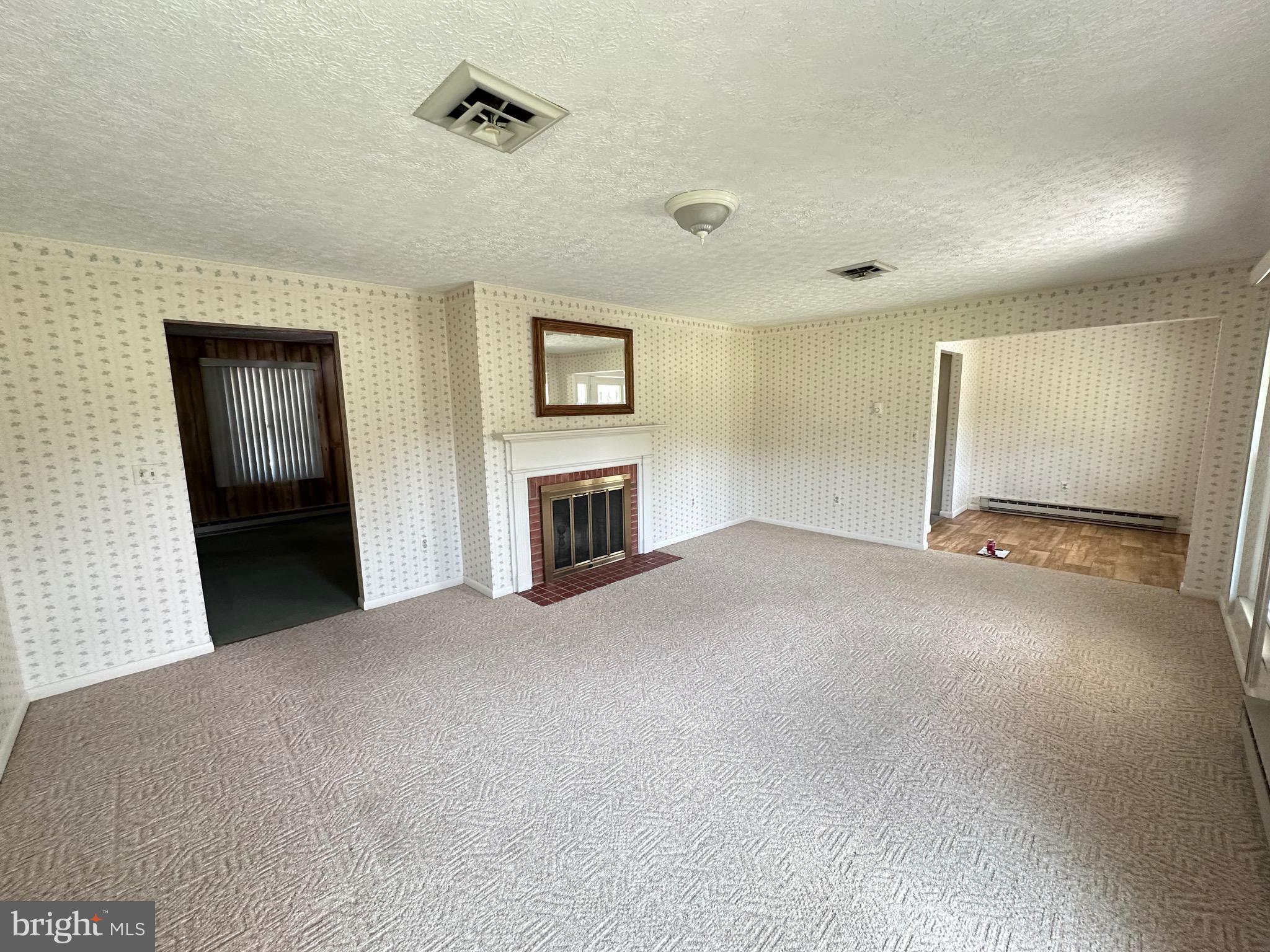 GREAT OAK VALLEY - Residential