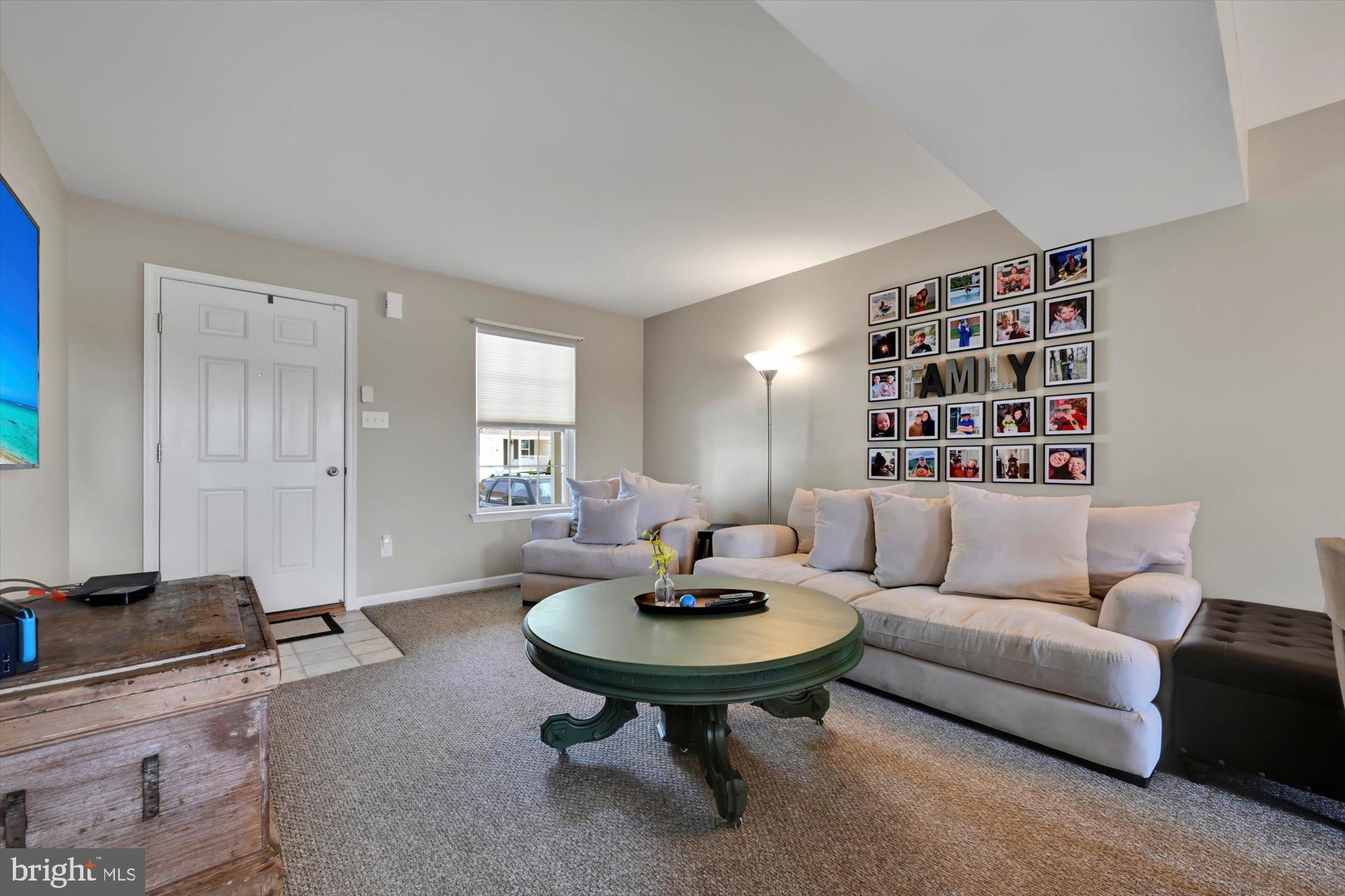 SUNNYSIDE - Residential