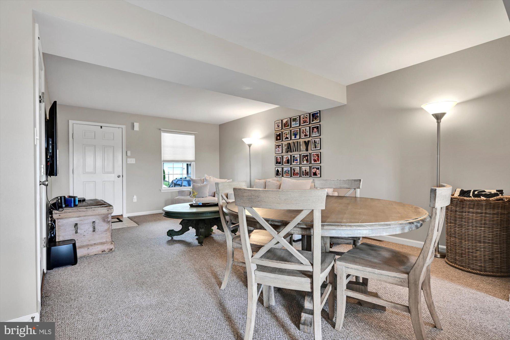 SUNNYSIDE - Residential