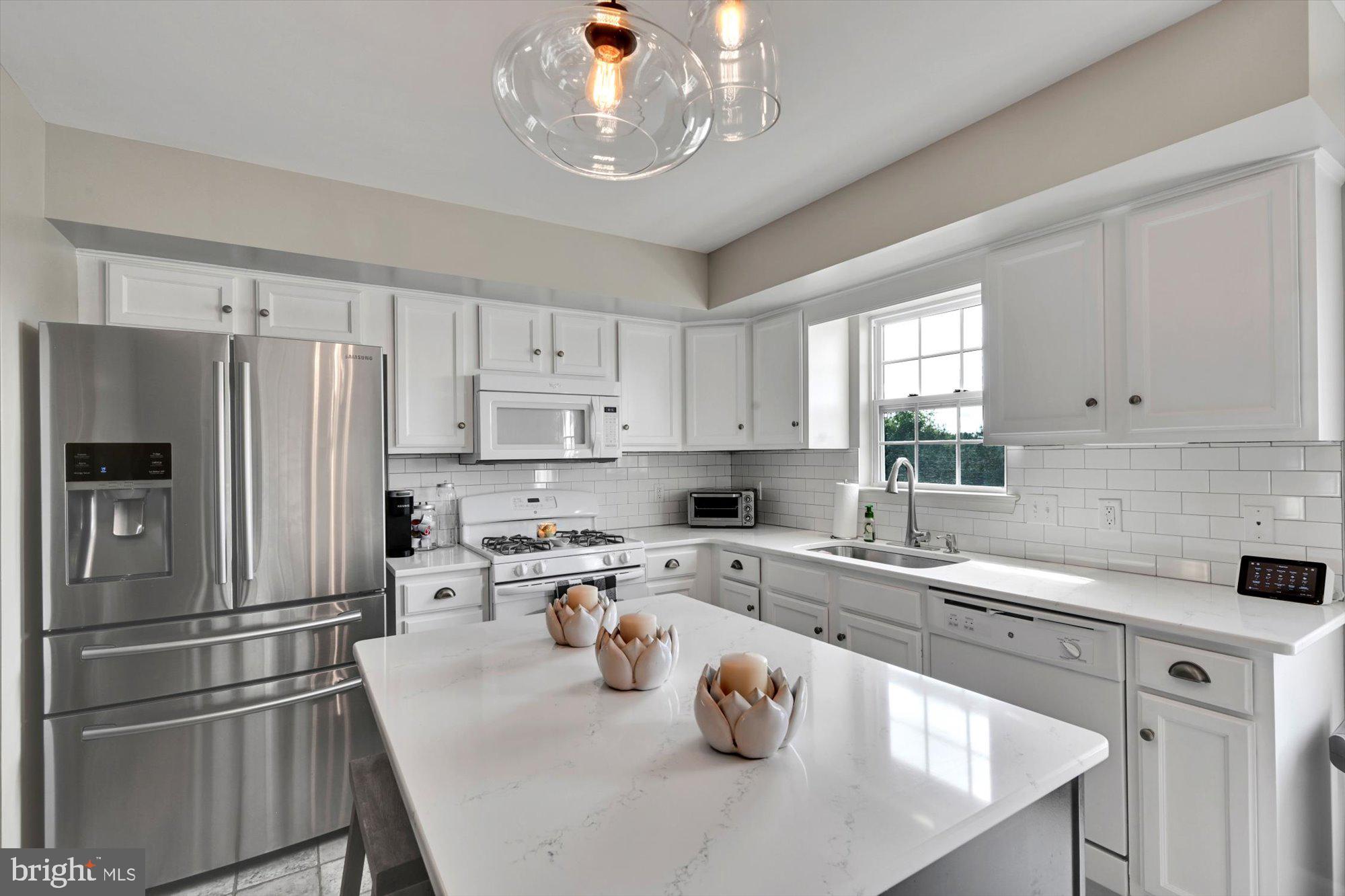 SUNNYSIDE - Residential