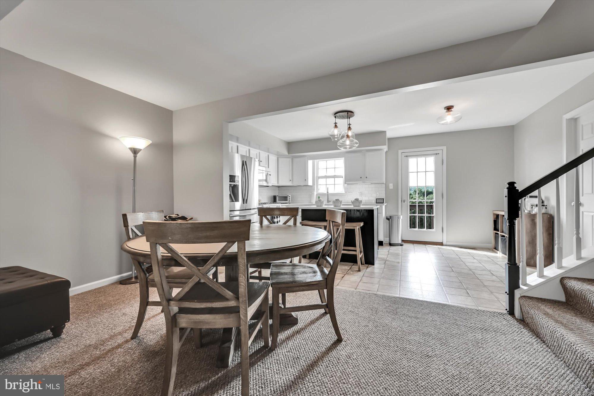 SUNNYSIDE - Residential