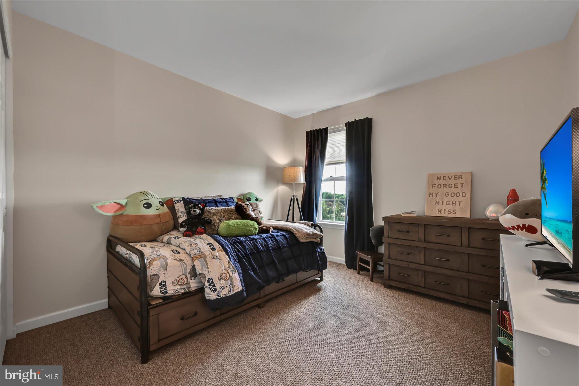 SUNNYSIDE - Residential