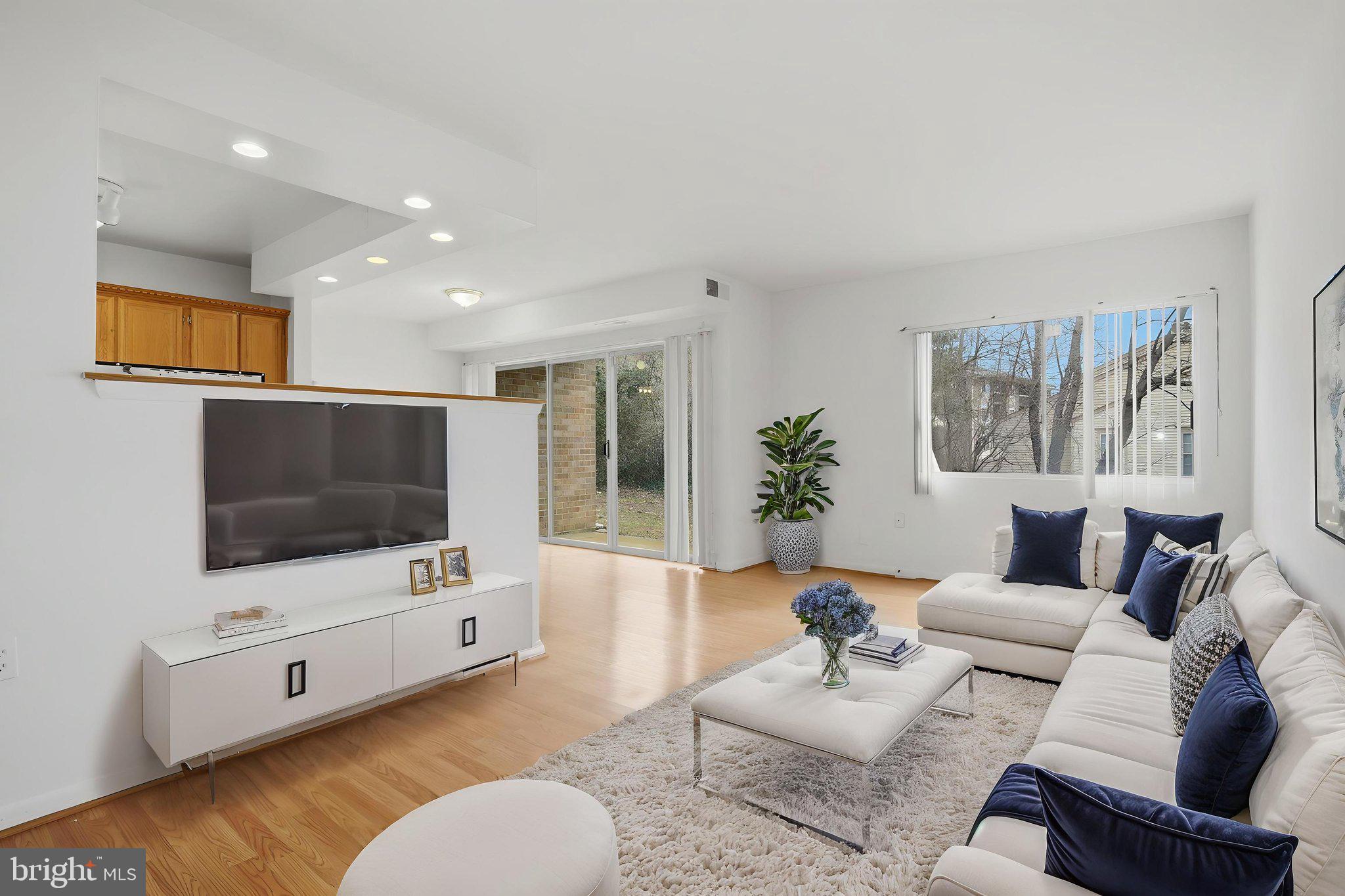 FAIRWAYS - Residential