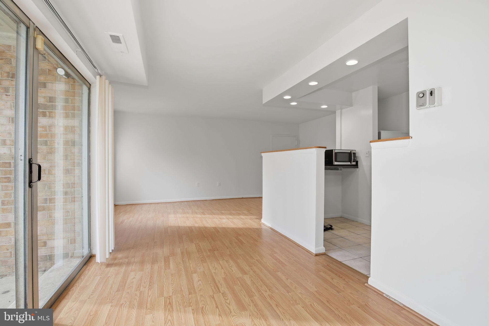 FAIRWAYS - Residential