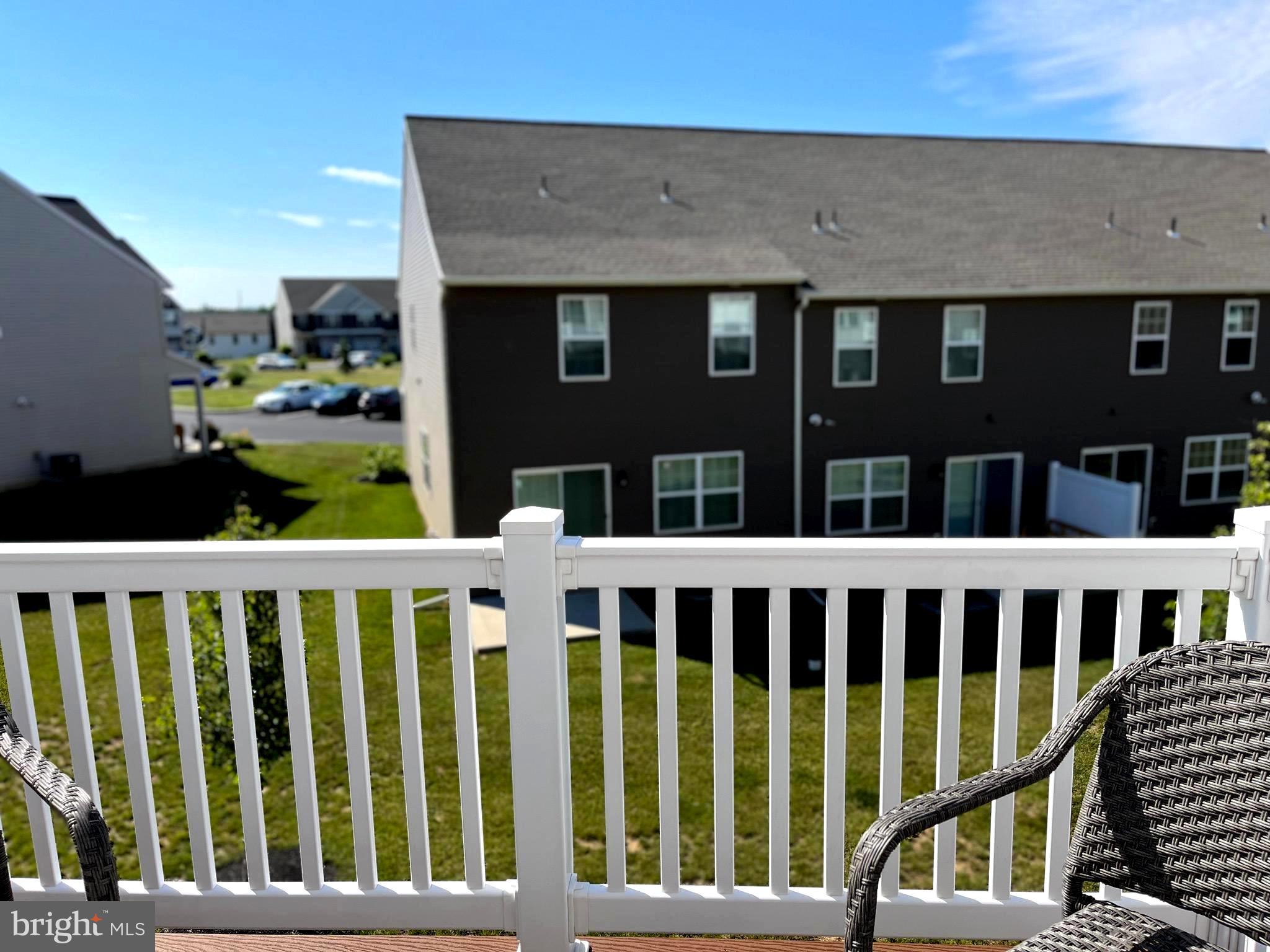 HANBURY COURT AT WINDING HILLS - Residential