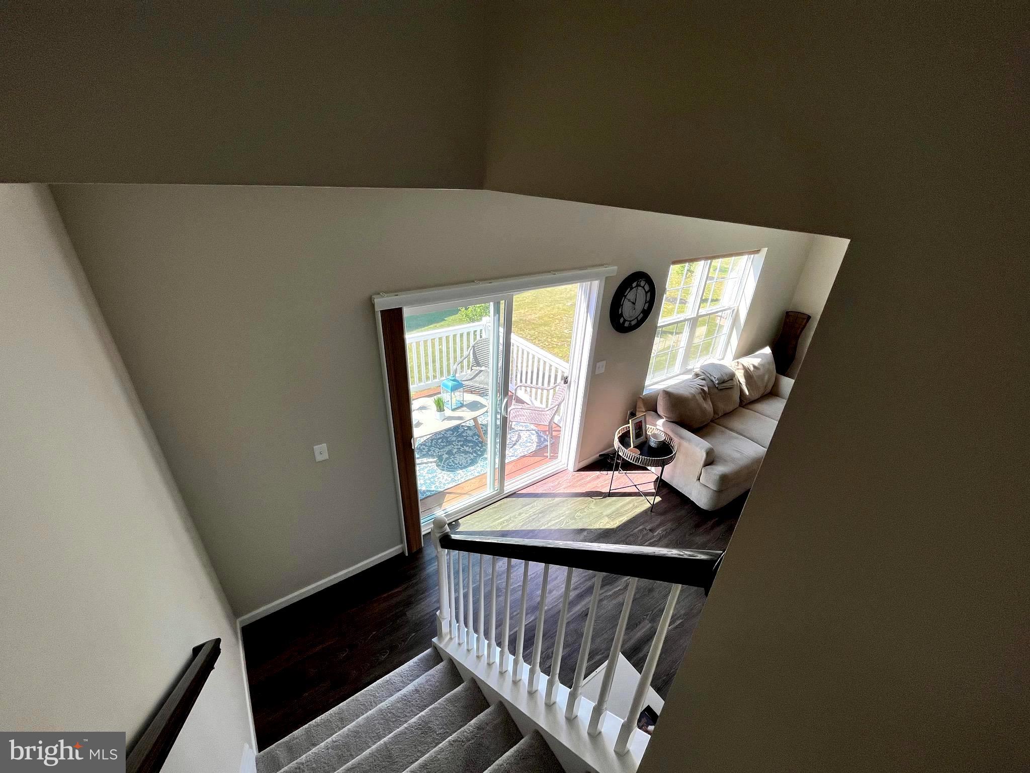 HANBURY COURT AT WINDING HILLS - Residential
